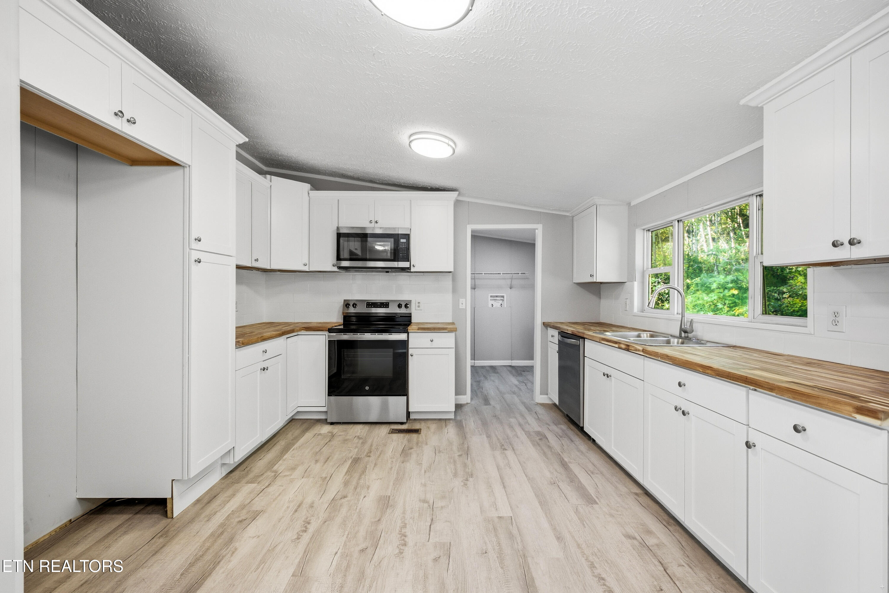 167 Marina Lane Lafollette TN 37766