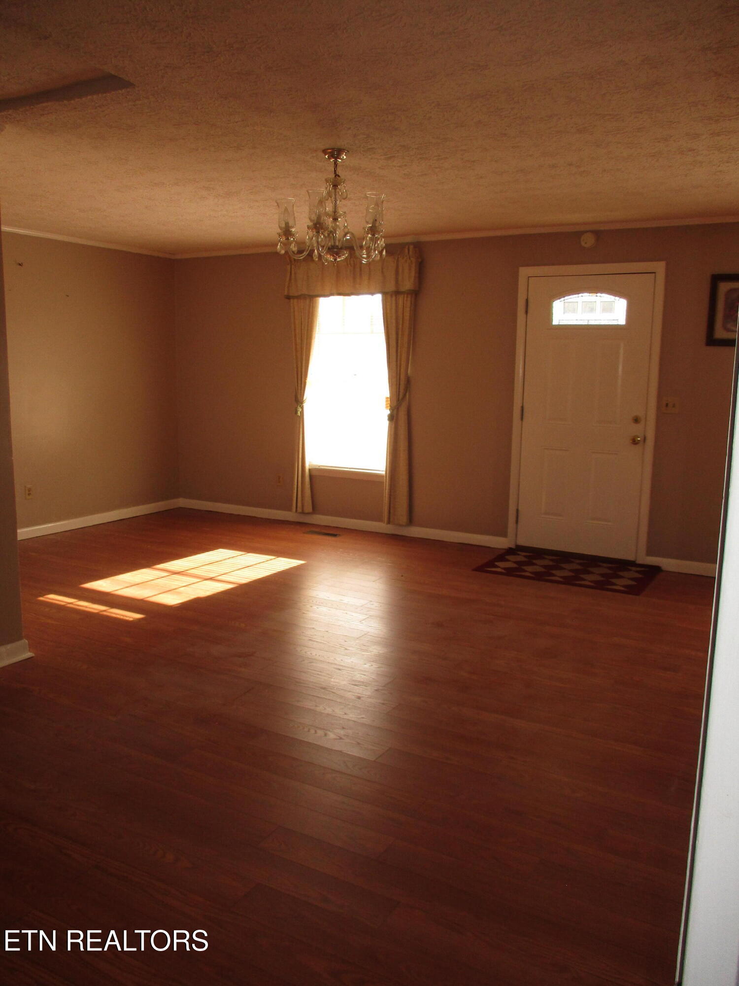 494 10th Street Crossville TN 38555