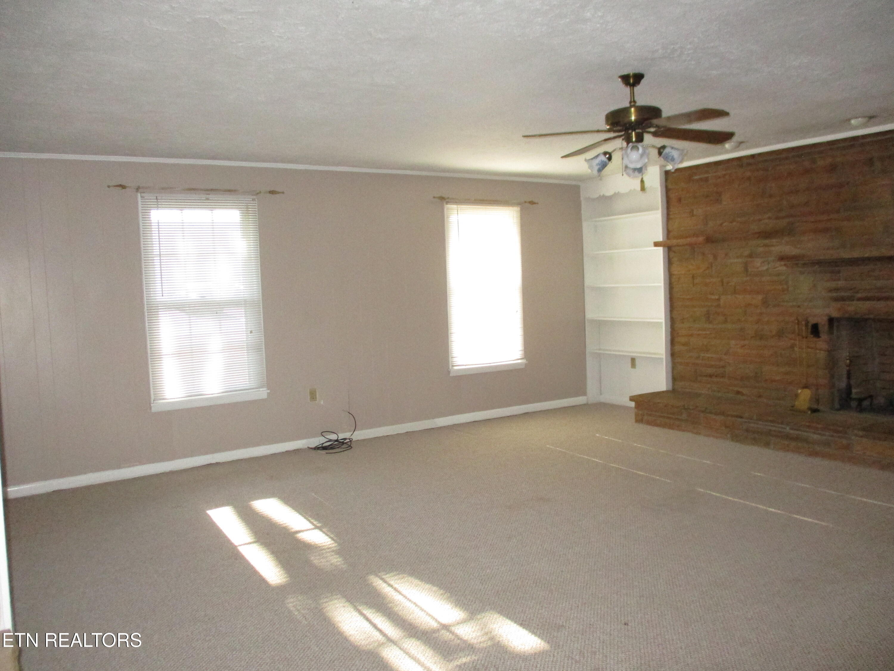 494 10th Street Crossville TN 38555