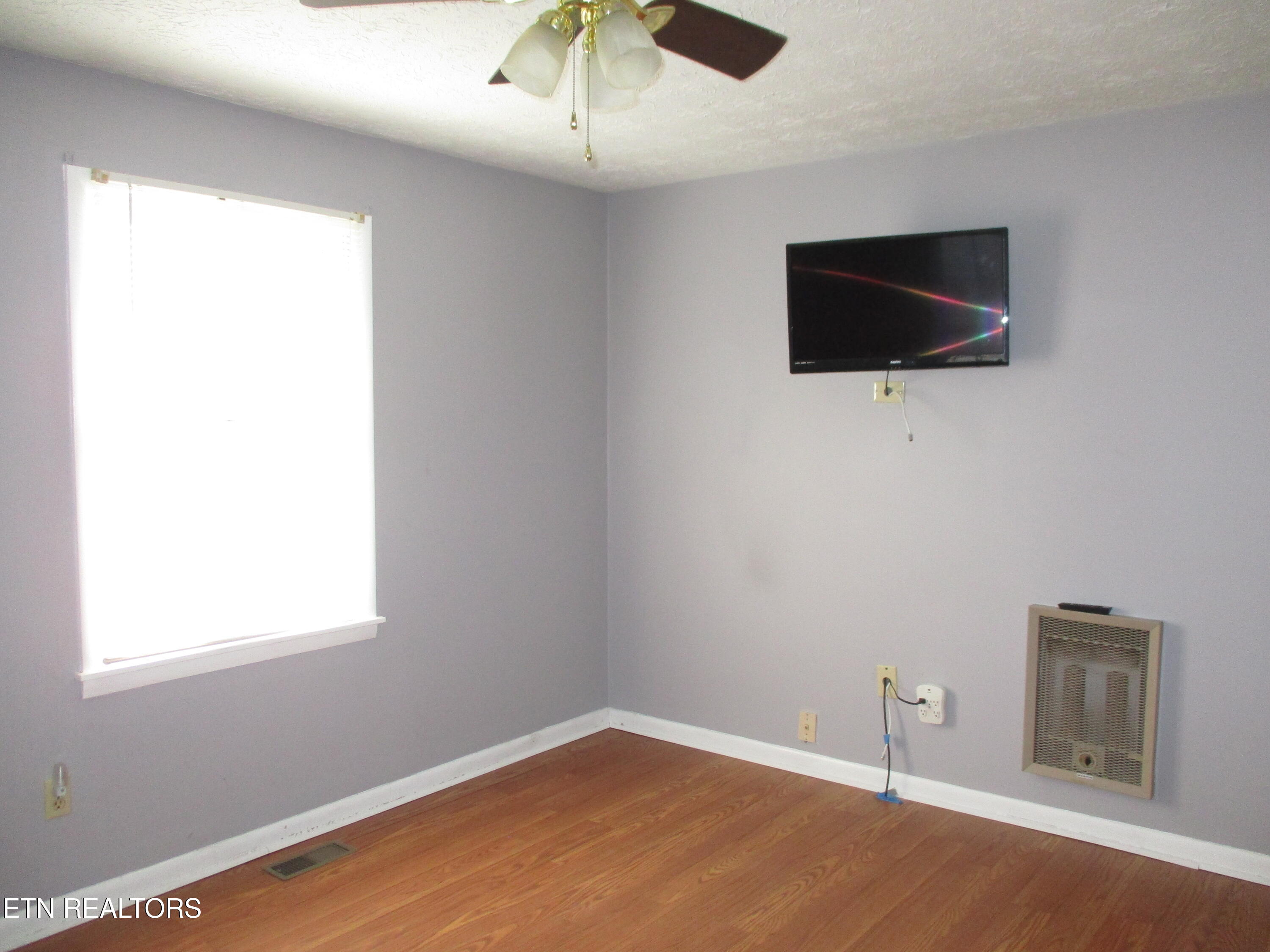 494 10th Street Crossville TN 38555