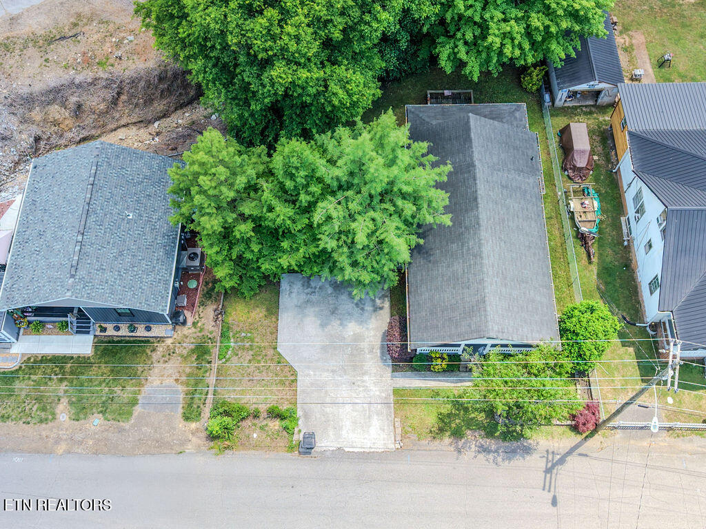 605 Shoemaker Street Athens TN 37303