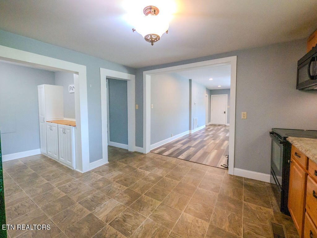 605 Shoemaker Street Athens TN 37303