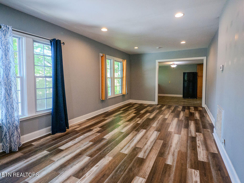 605 Shoemaker Street Athens TN 37303