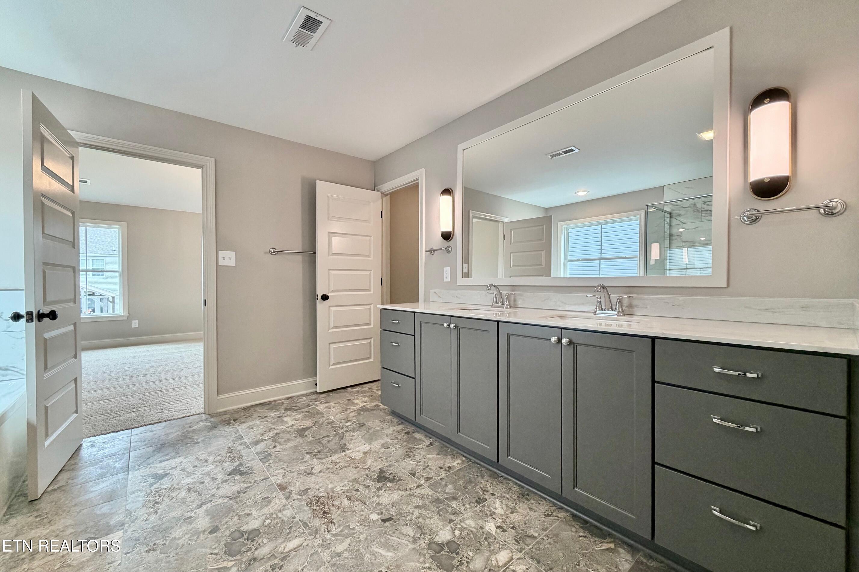 8922 Queensdale Lane Knoxville TN 37924