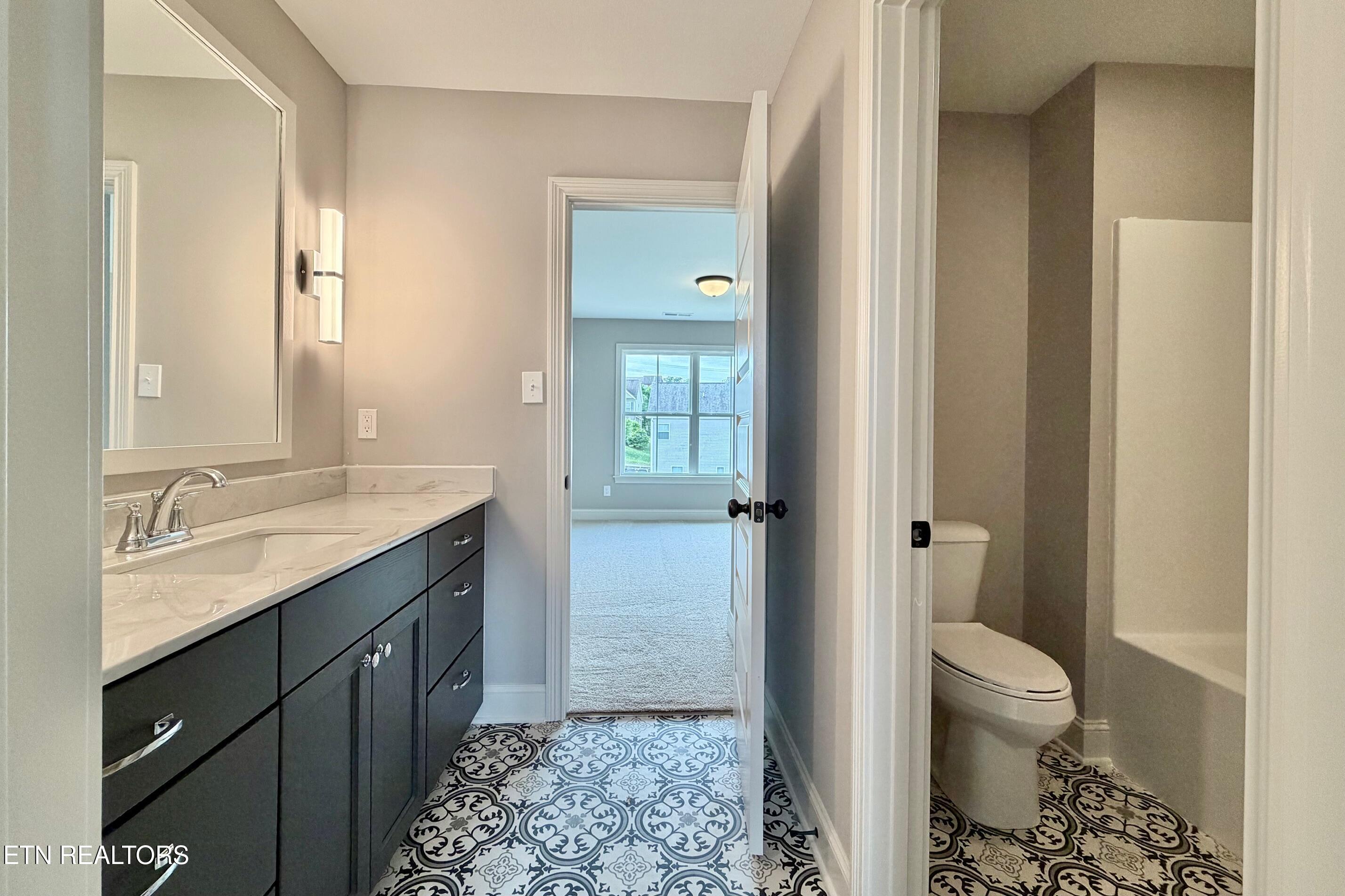 8922 Queensdale Lane Knoxville TN 37924