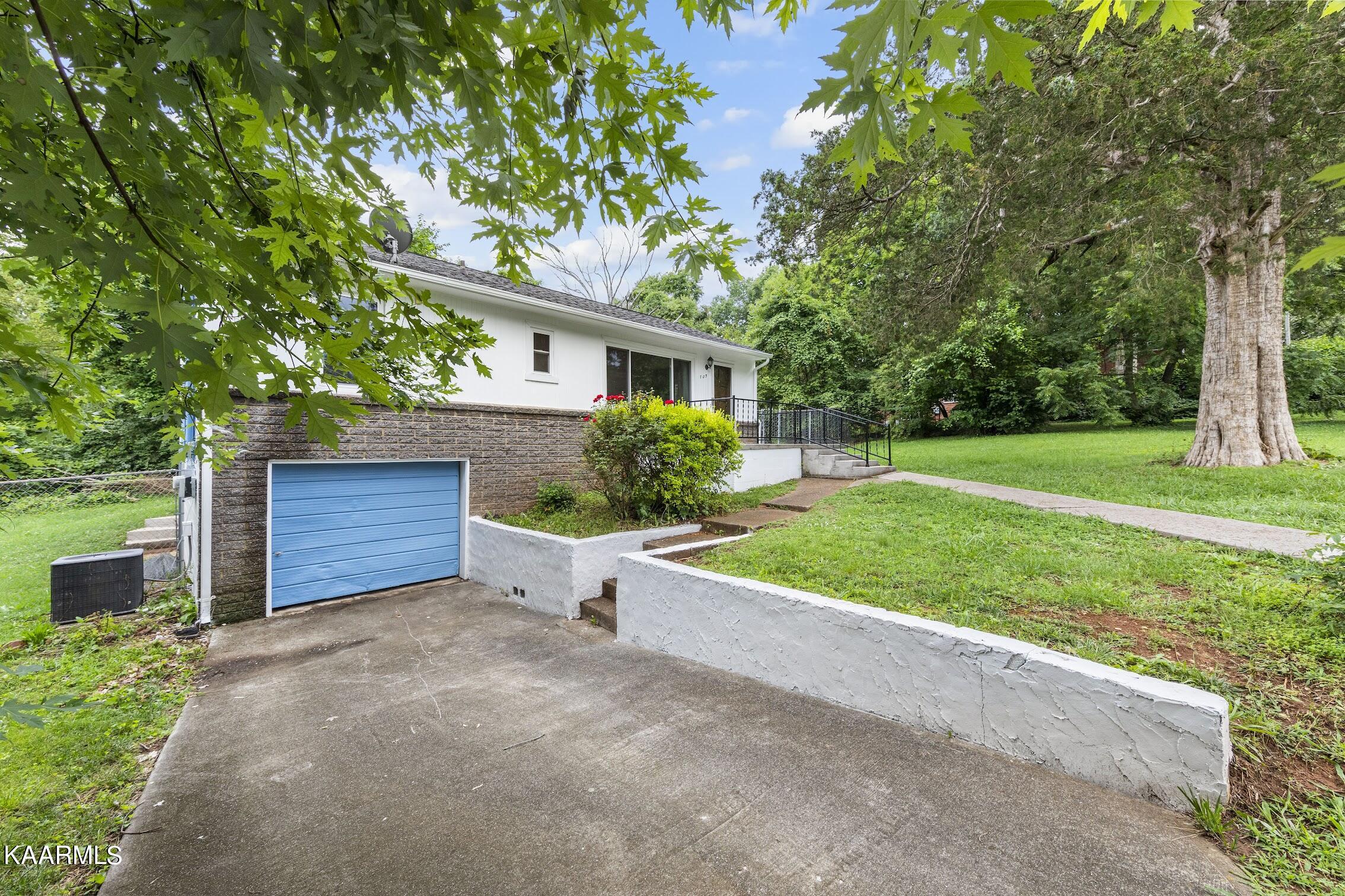 705 Delapp Drive Knoxville TN 37912