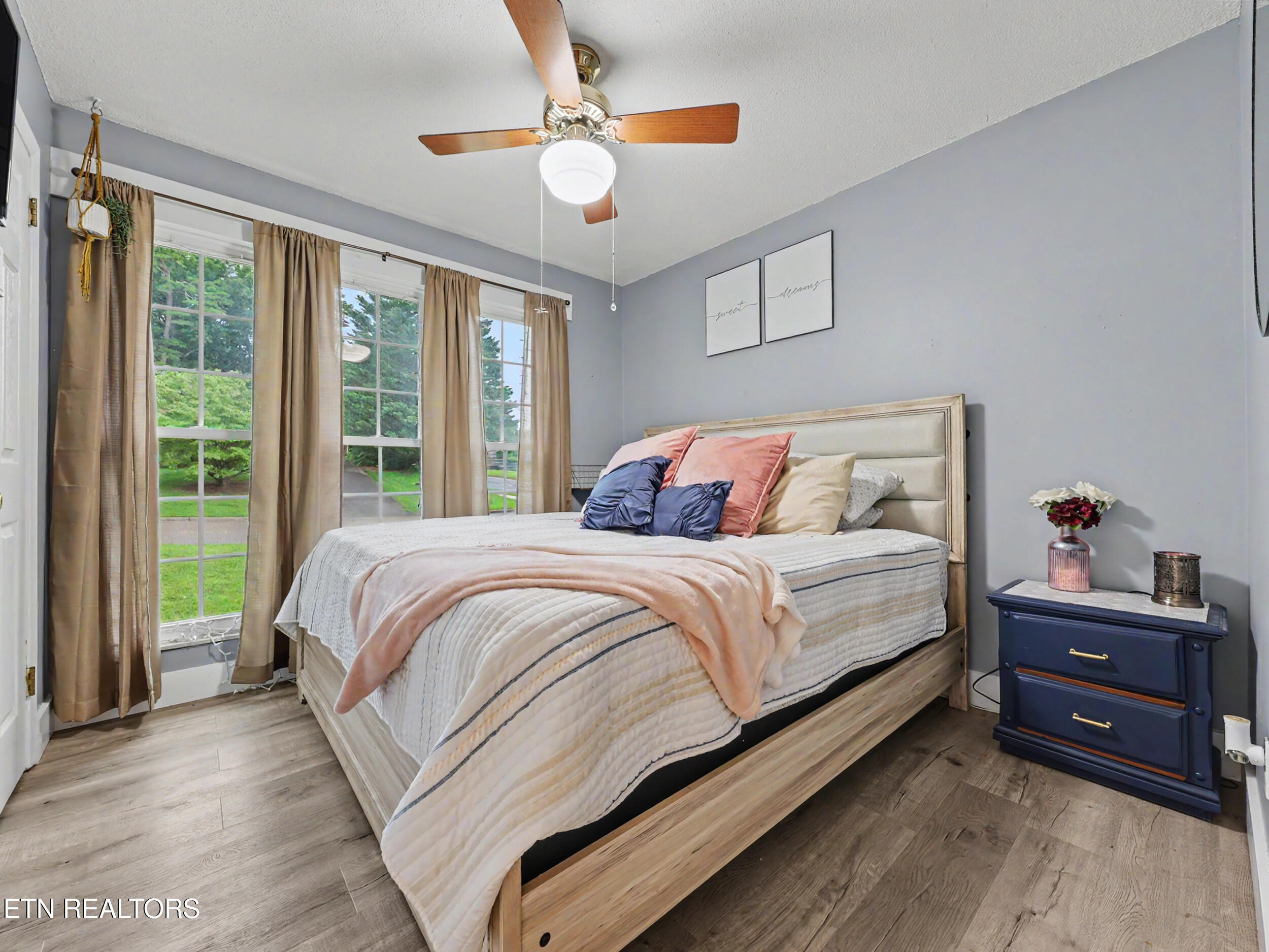 1201 Foxcrolf Drive Knoxville TN 37923