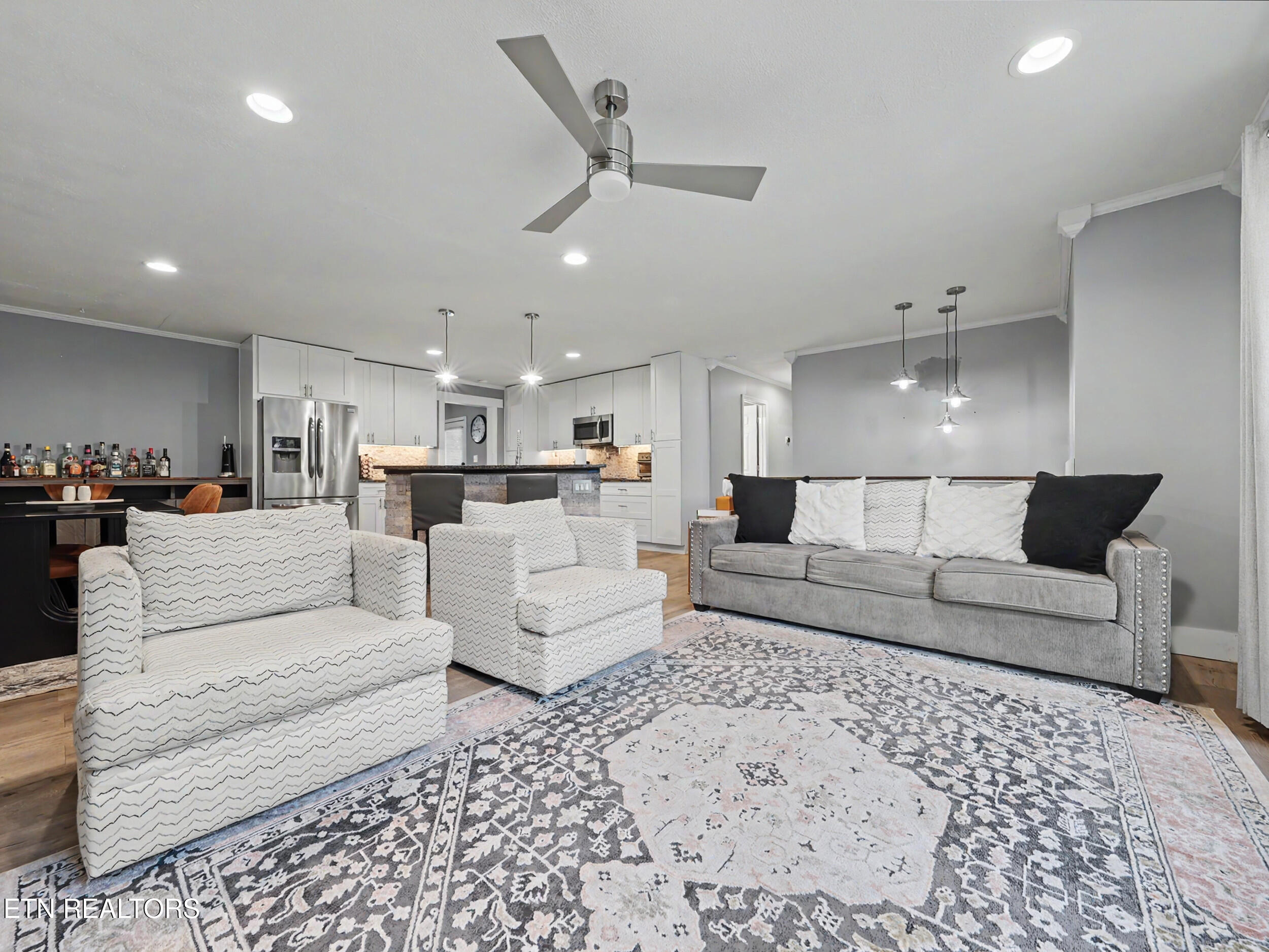 1201 Foxcrolf Drive Knoxville TN 37923