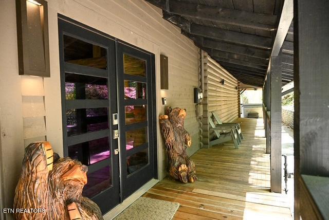 1421 Silver Poplar Lane Sevierville TN 37876