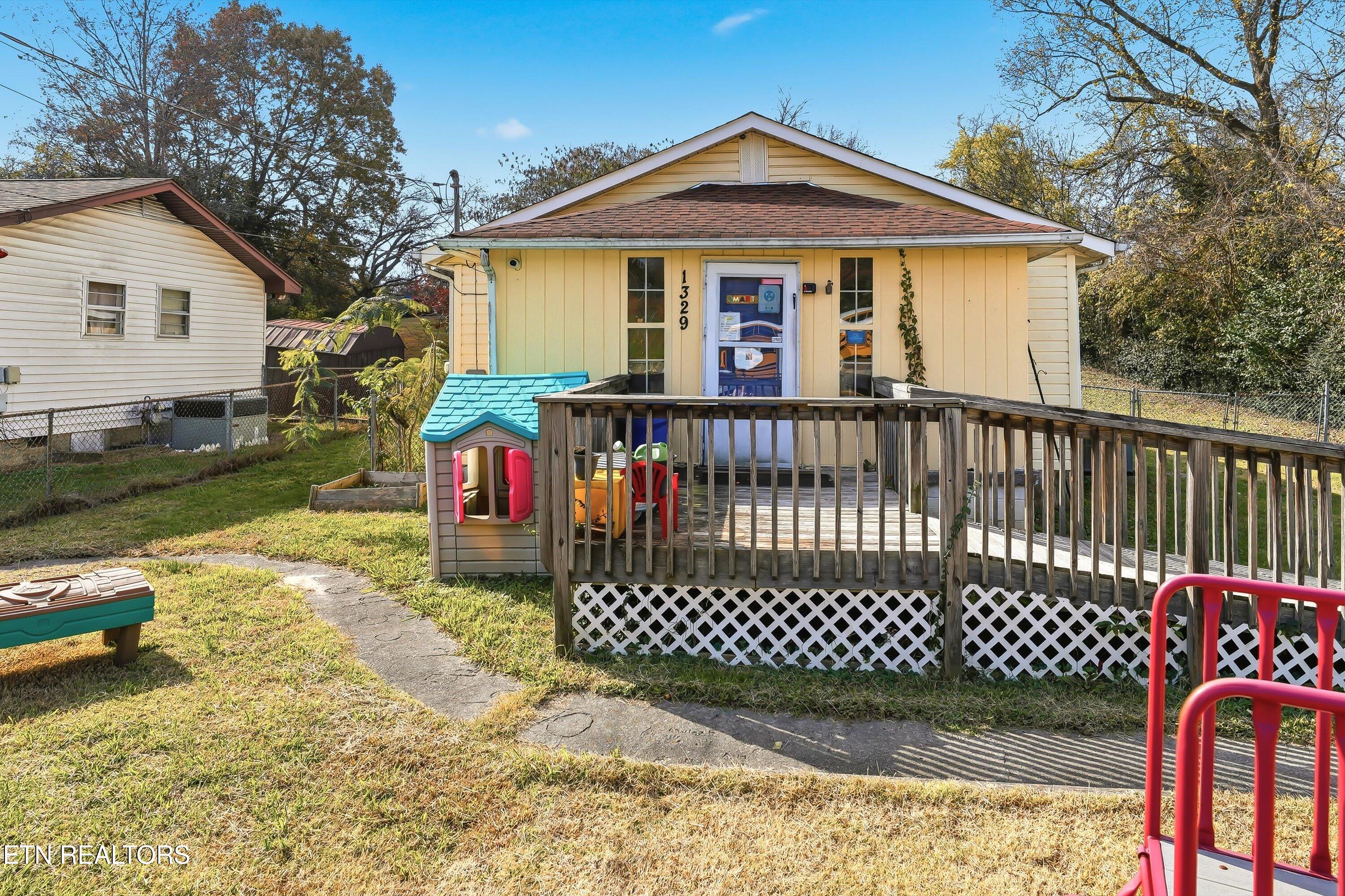 1329 Border Street Knoxville TN 37914