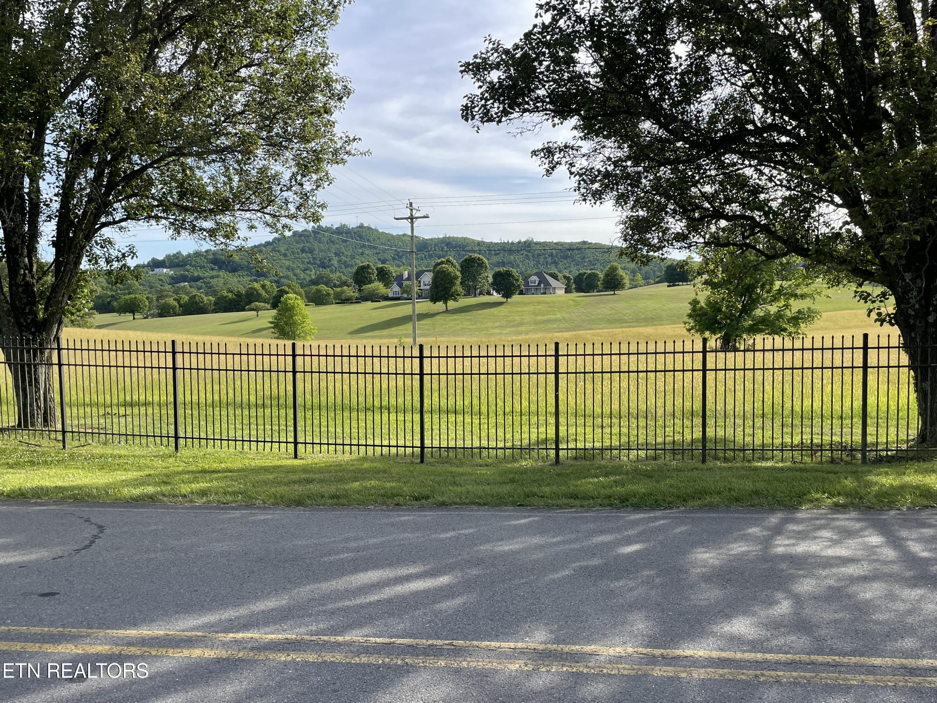 2874 Boatmans Mountain Road Morristown TN 37814