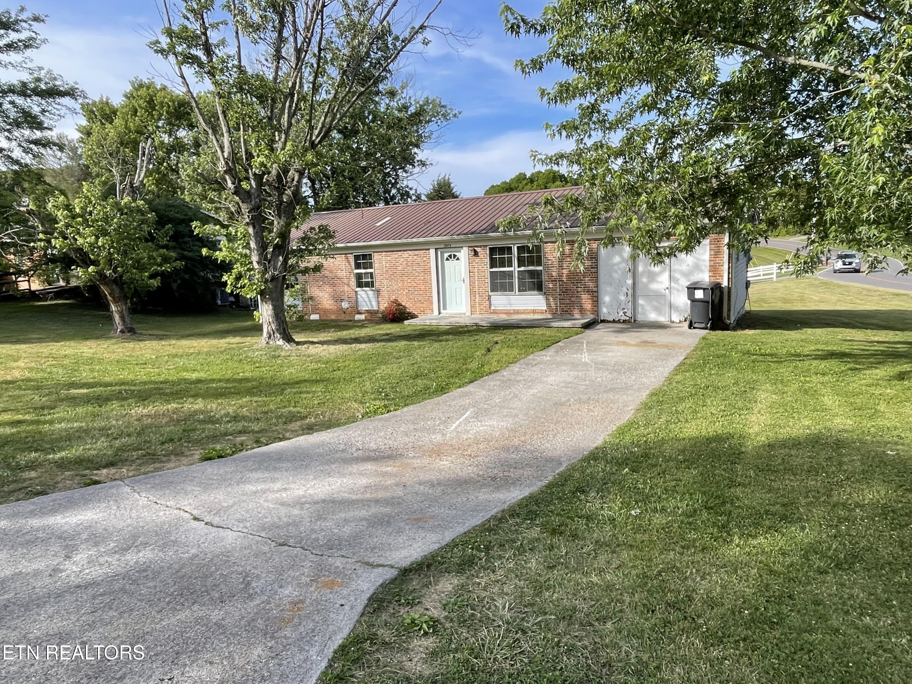 2874 Boatmans Mountain Road Morristown TN 37814