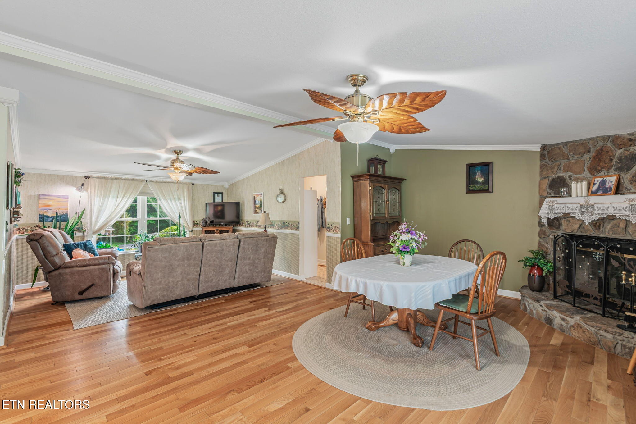 136 Holber Road Harriman TN 37748
