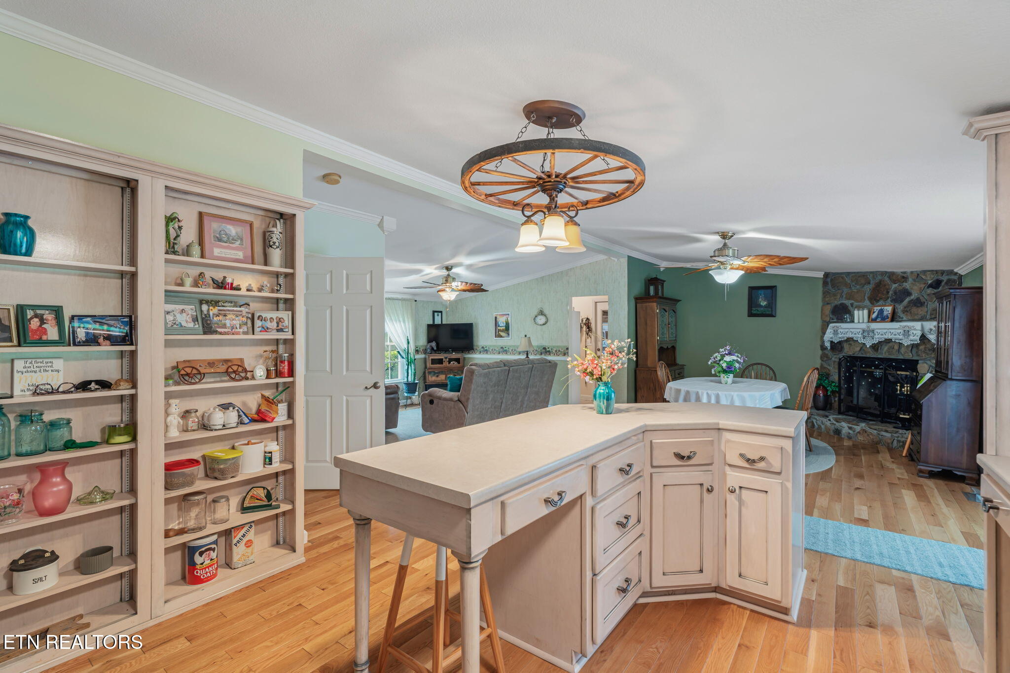 136 Holber Road Harriman TN 37748