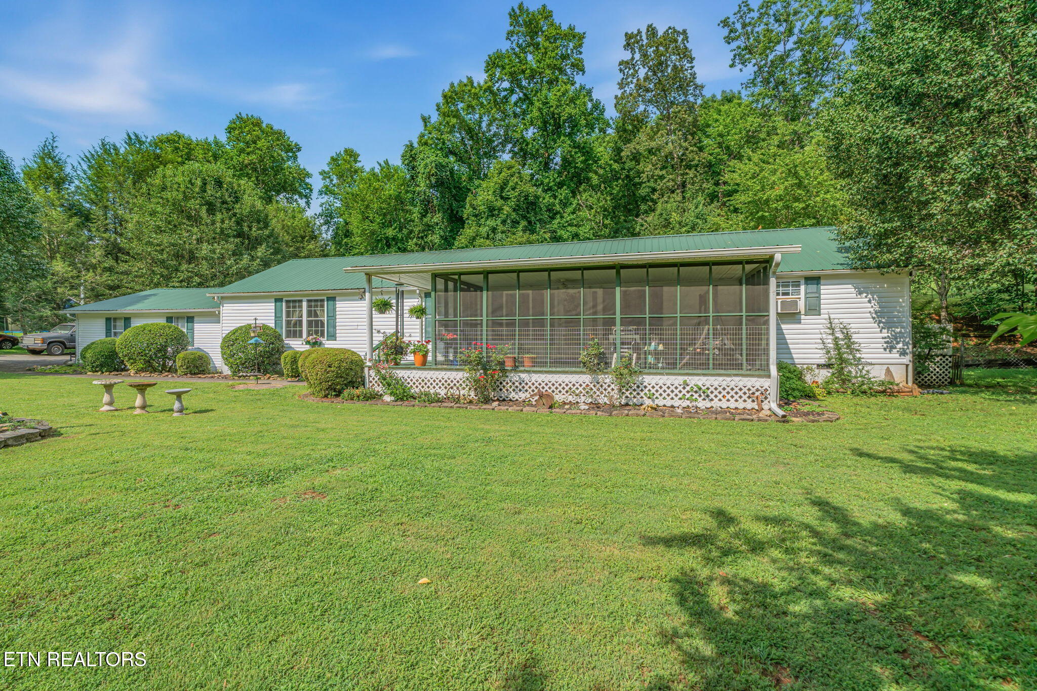 136 Holber Road Harriman TN 37748