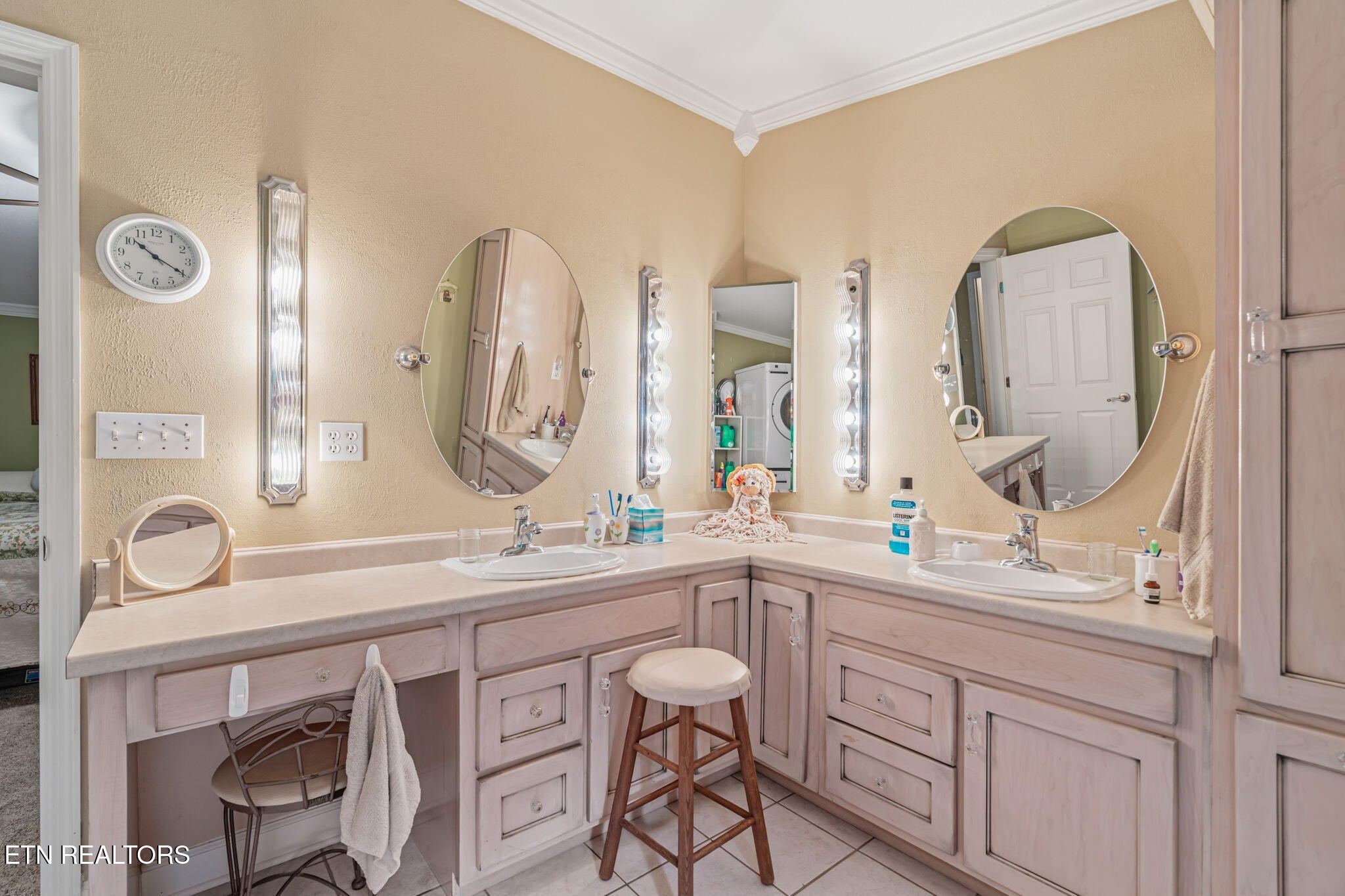136 Holber Road Harriman TN 37748