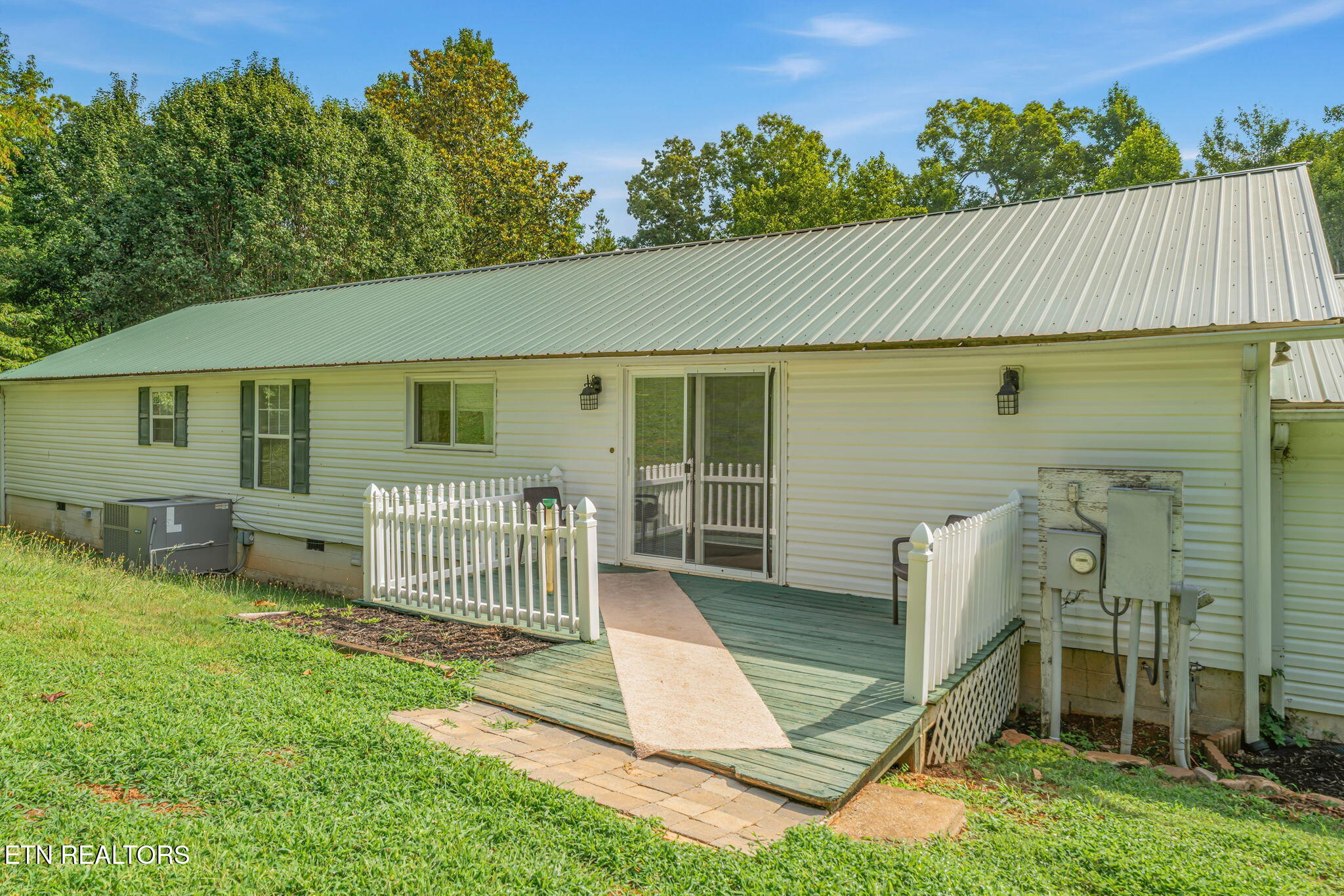 136 Holber Road Harriman TN 37748