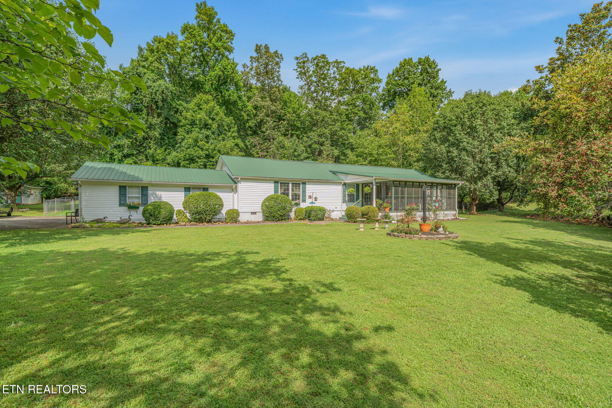 136 Holber Road Harriman TN 37748