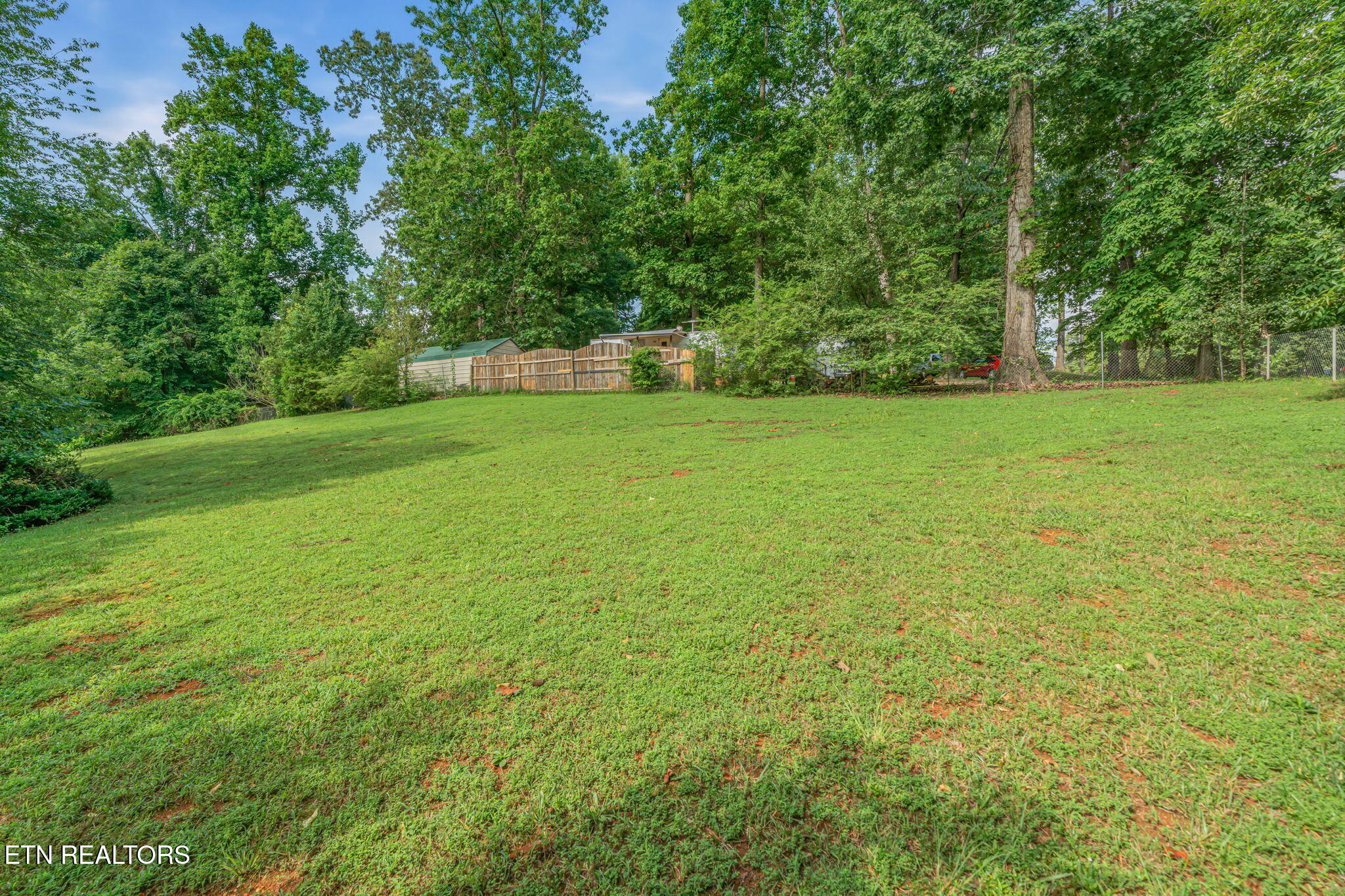 136 Holber Road Harriman TN 37748