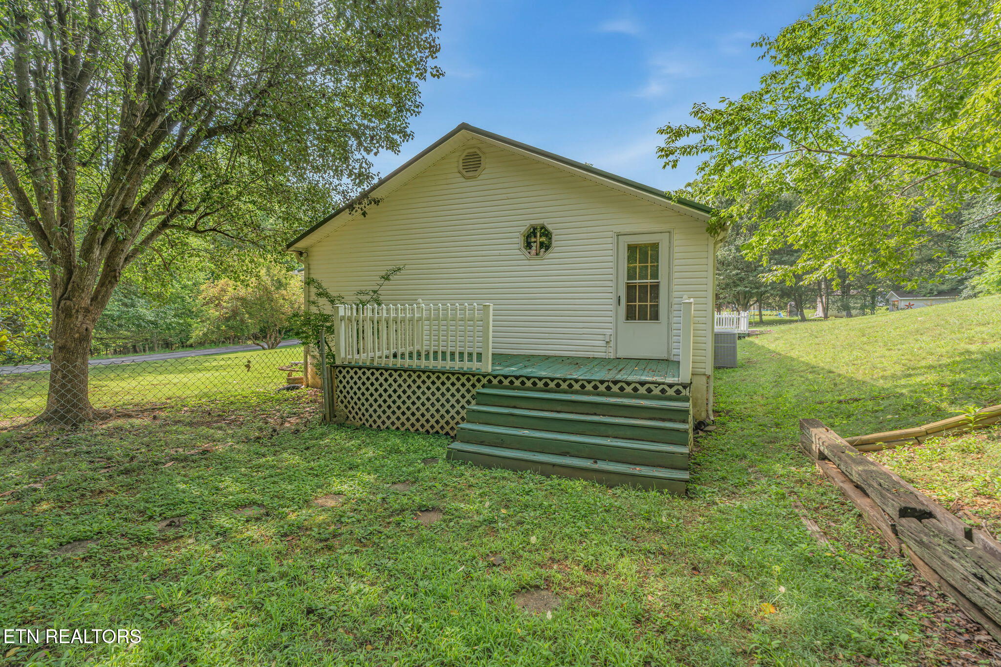 136 Holber Road Harriman TN 37748