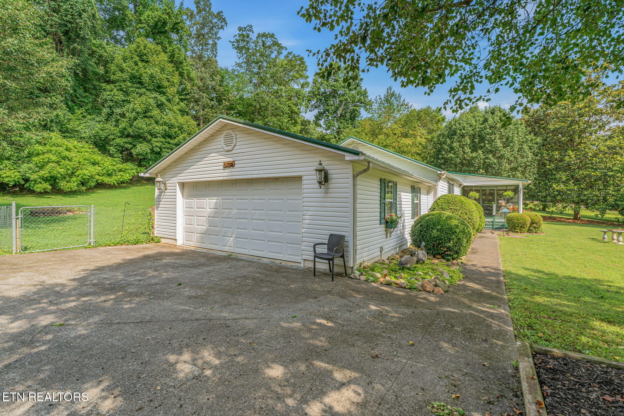 136 Holber Road Harriman TN 37748