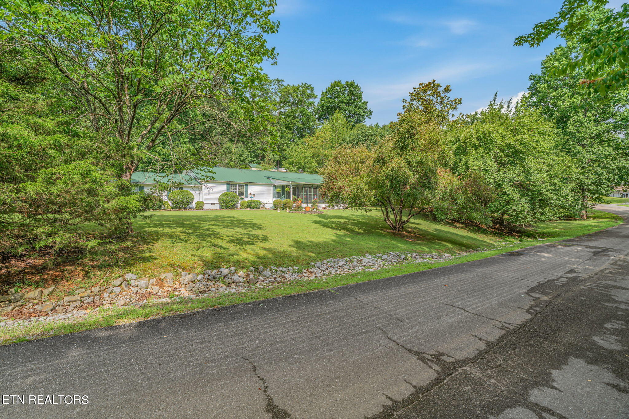 136 Holber Road Harriman TN 37748