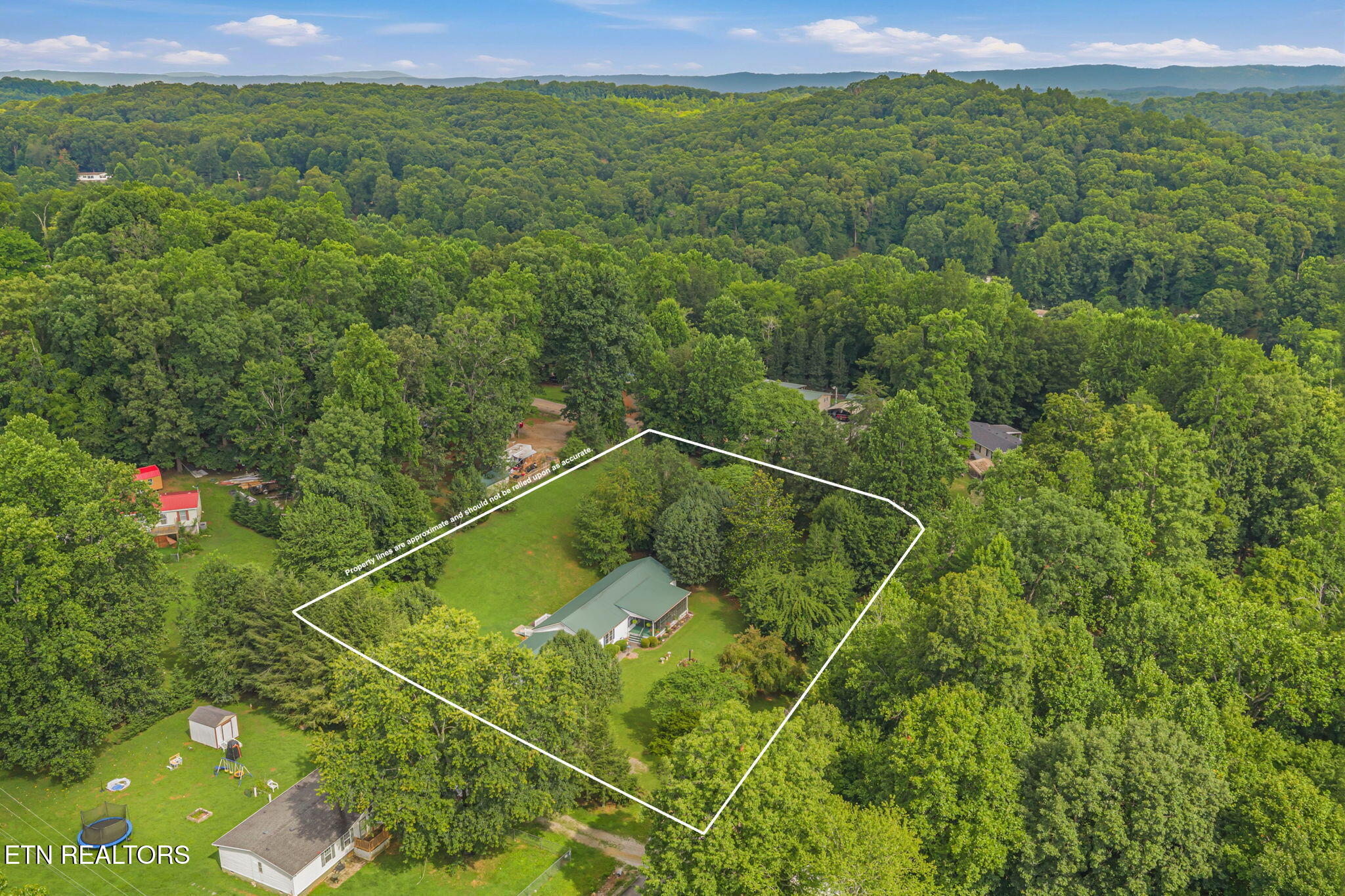 136 Holber Road Harriman TN 37748