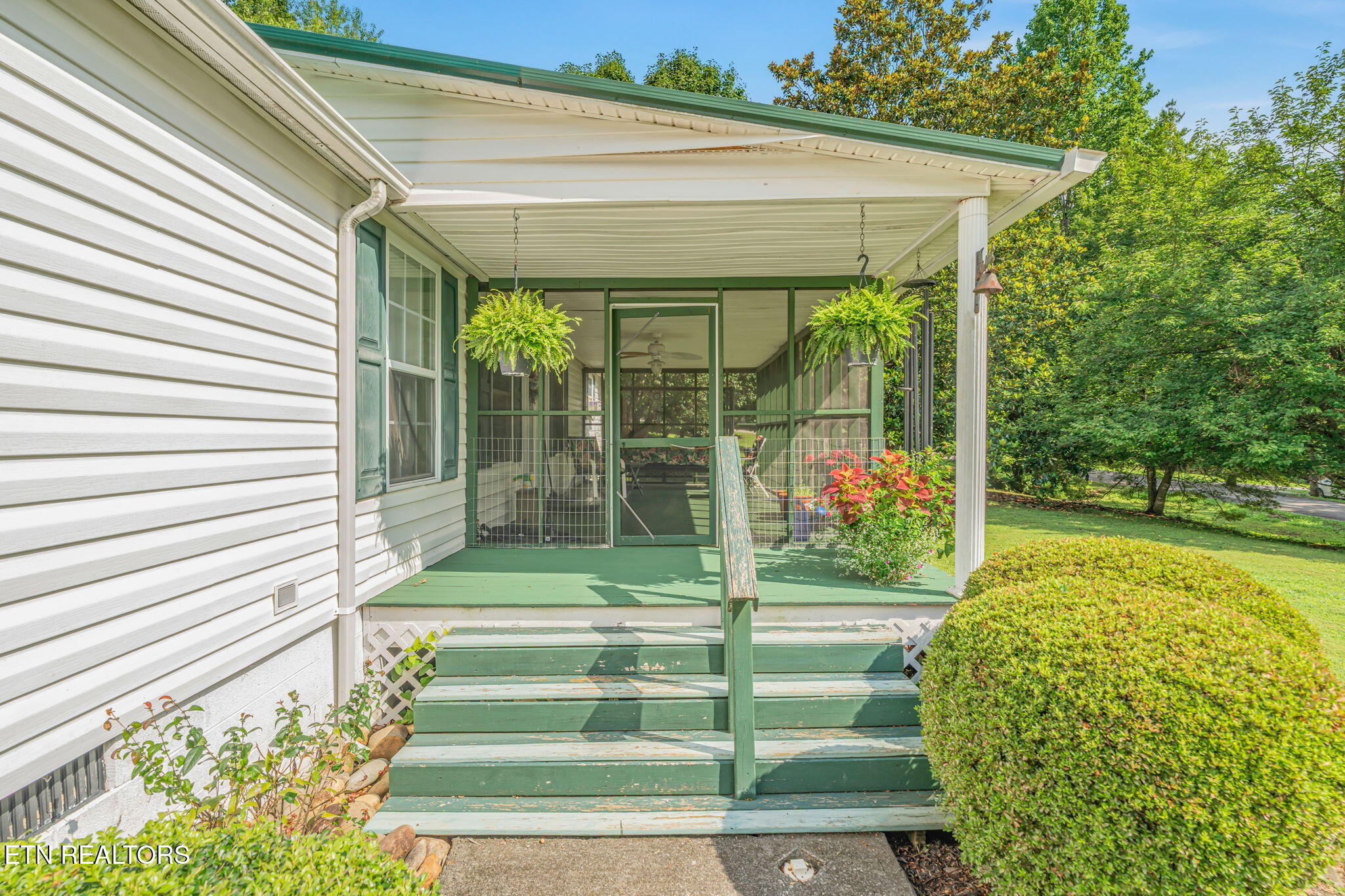136 Holber Road Harriman TN 37748