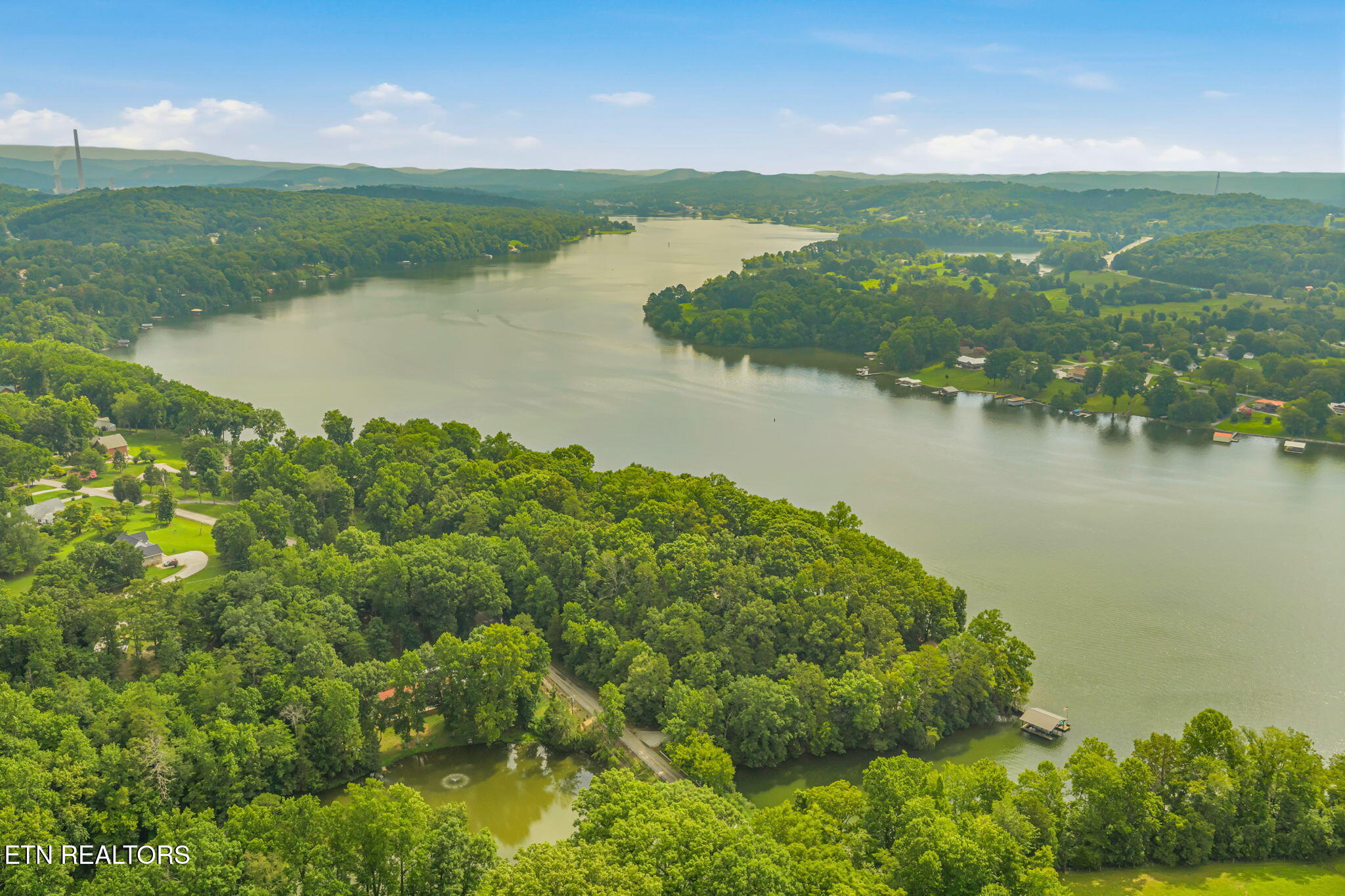 136 Holber Road Harriman TN 37748