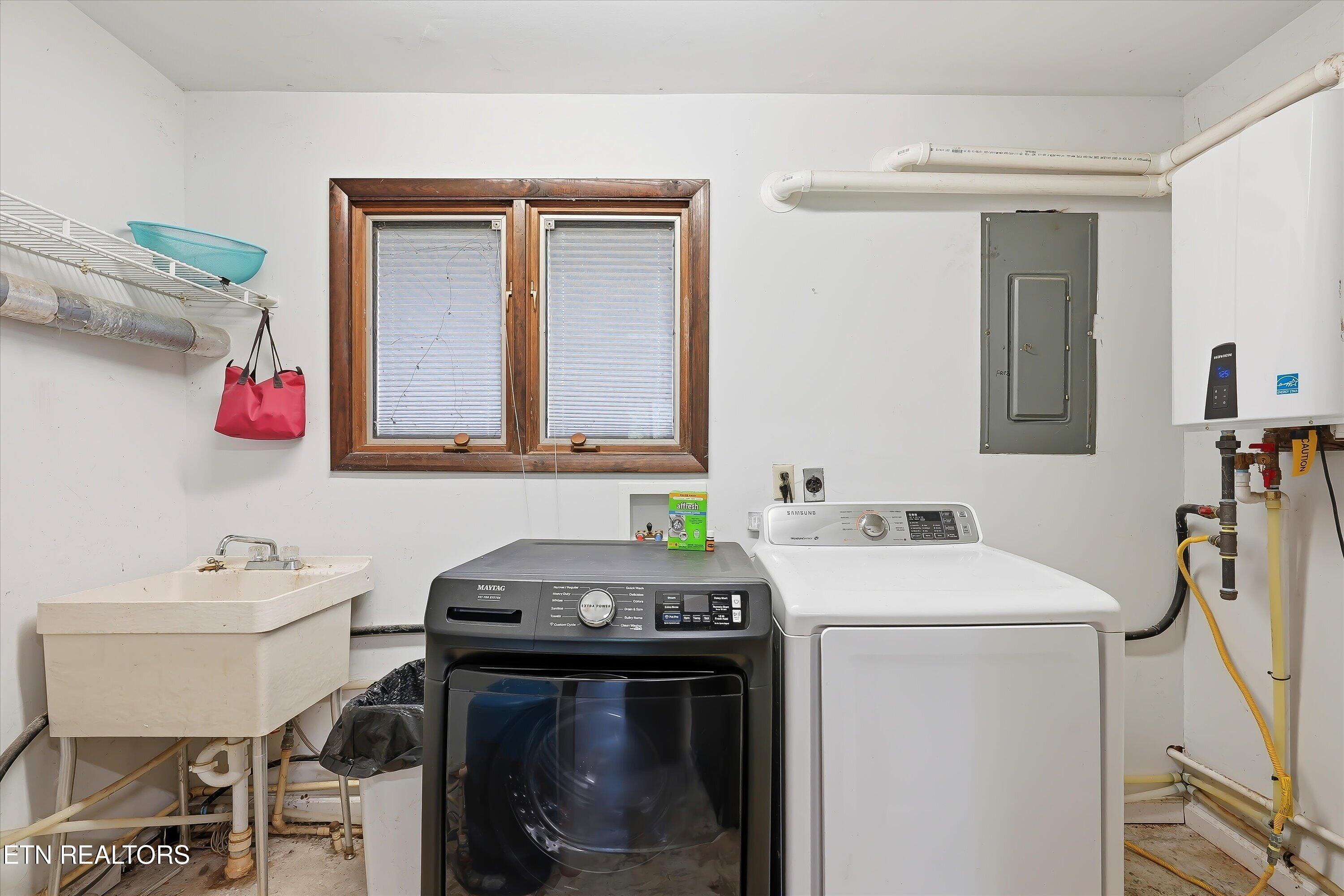 123 Dug Ridge Road Kingston TN 37763
