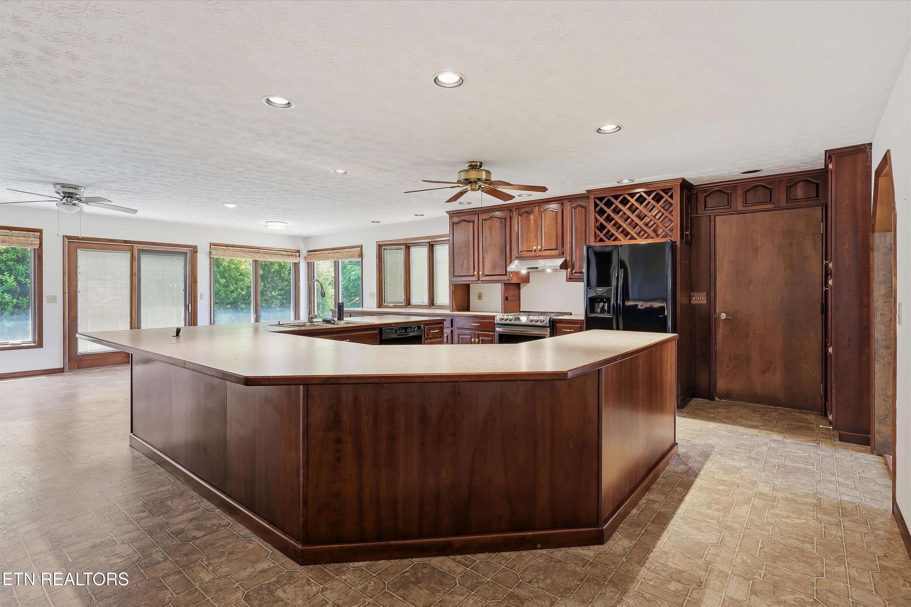 123 Dug Ridge Road Kingston TN 37763