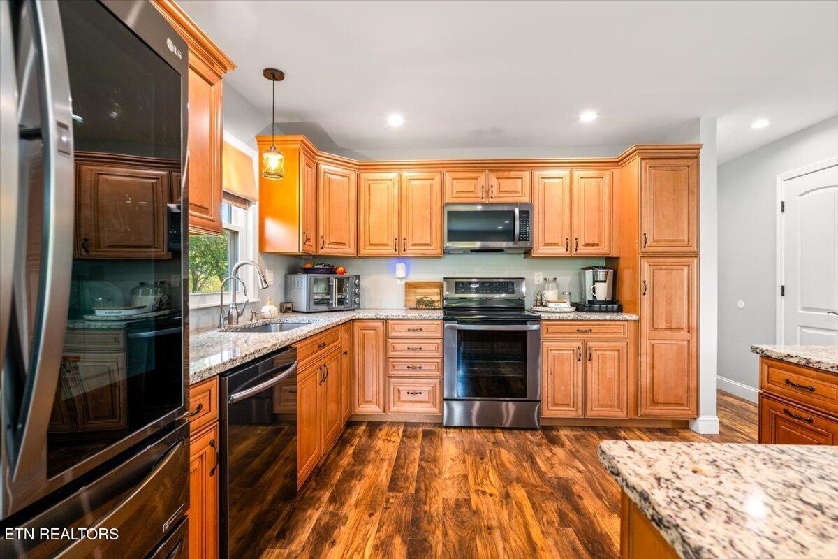 230 Mack Gamble Lane Jacksboro TN 37757