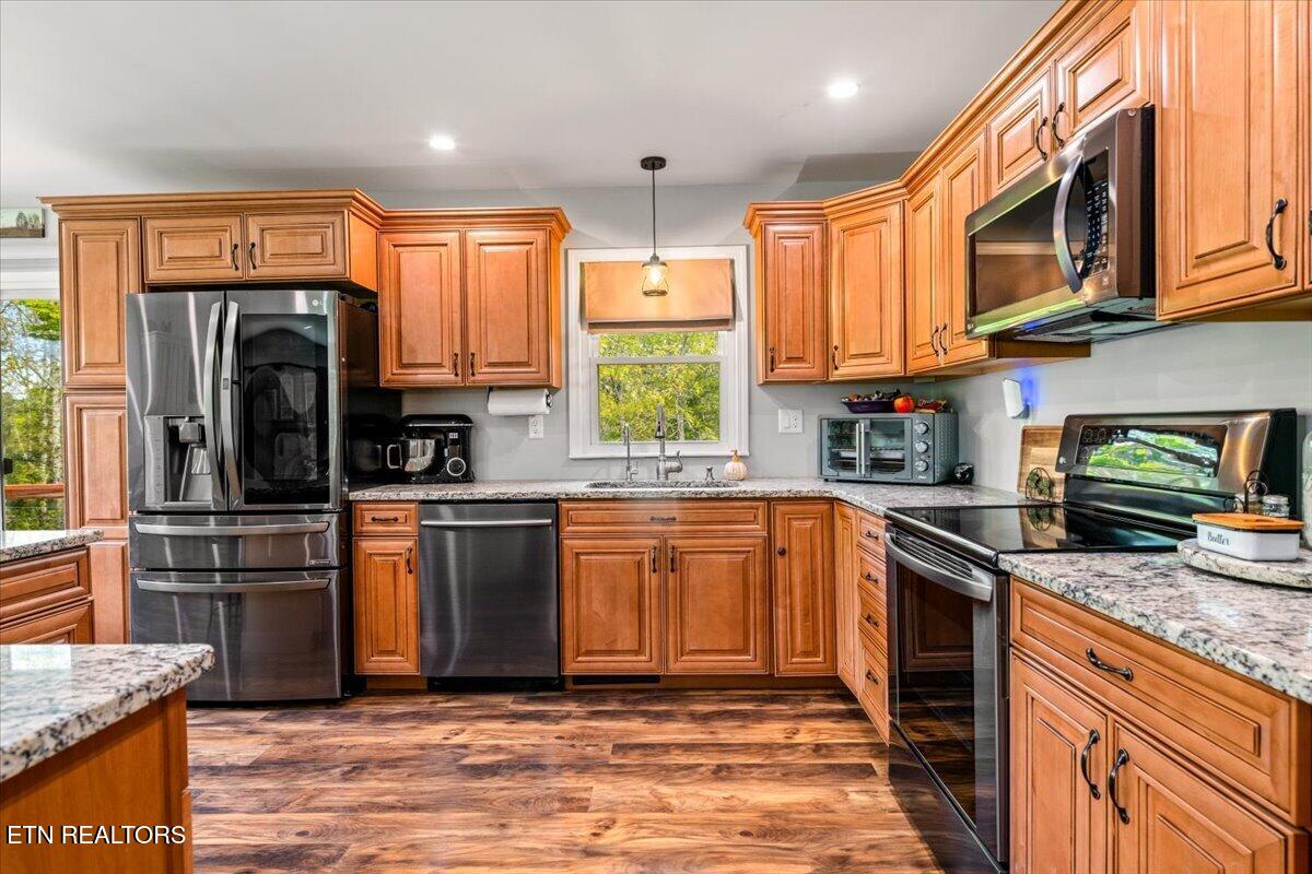 230 Mack Gamble Lane Jacksboro TN 37757