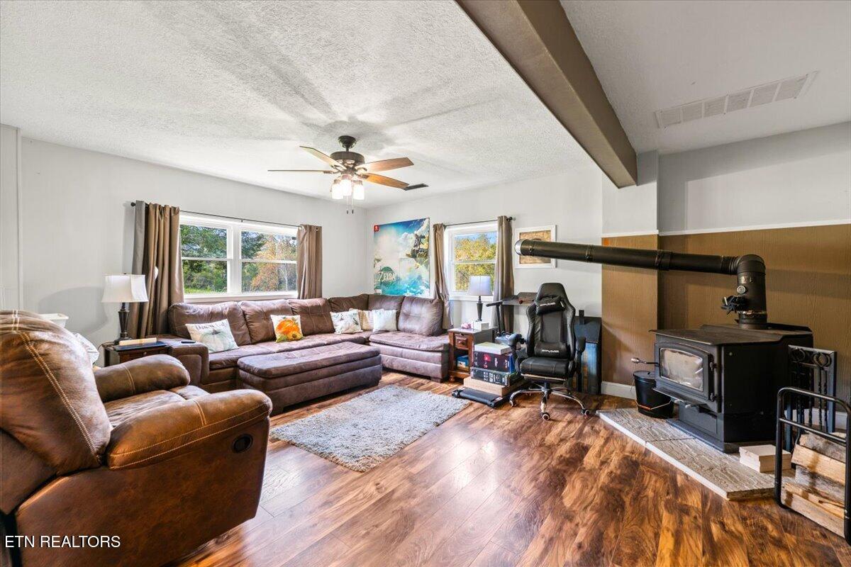 230 Mack Gamble Lane Jacksboro TN 37757