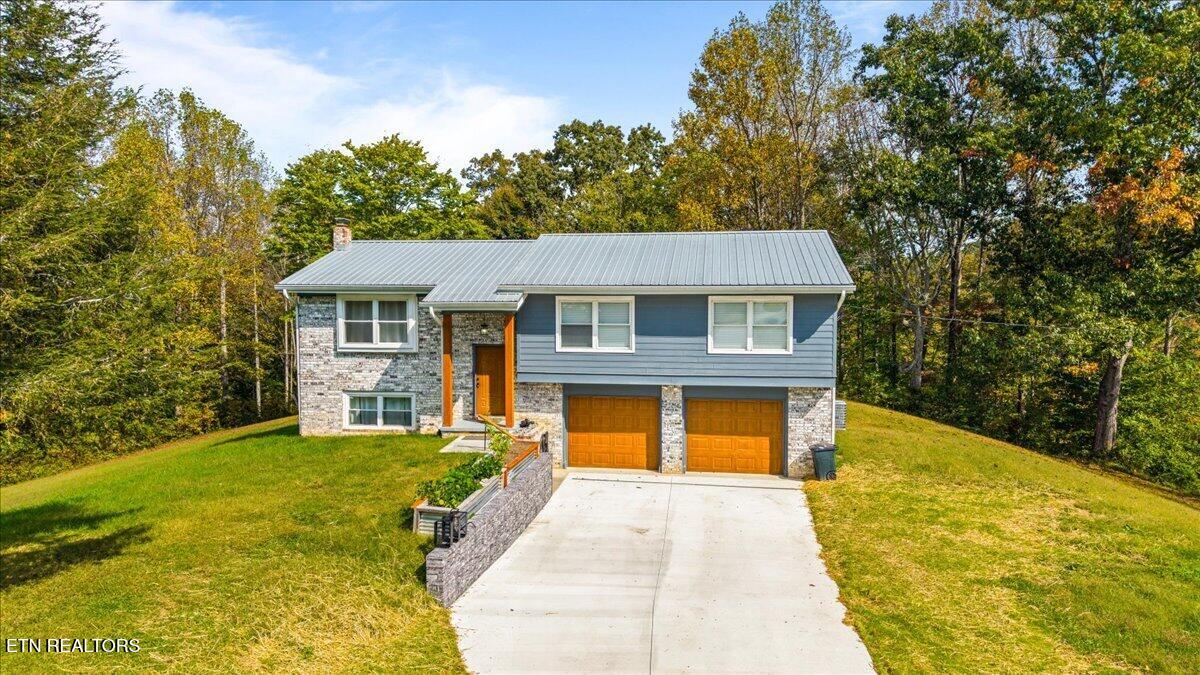 230 Mack Gamble Lane Jacksboro TN 37757