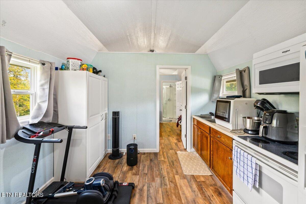 230 Mack Gamble Lane Jacksboro TN 37757