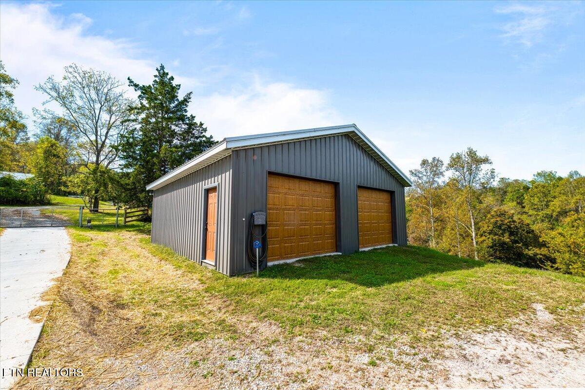 230 Mack Gamble Lane Jacksboro TN 37757