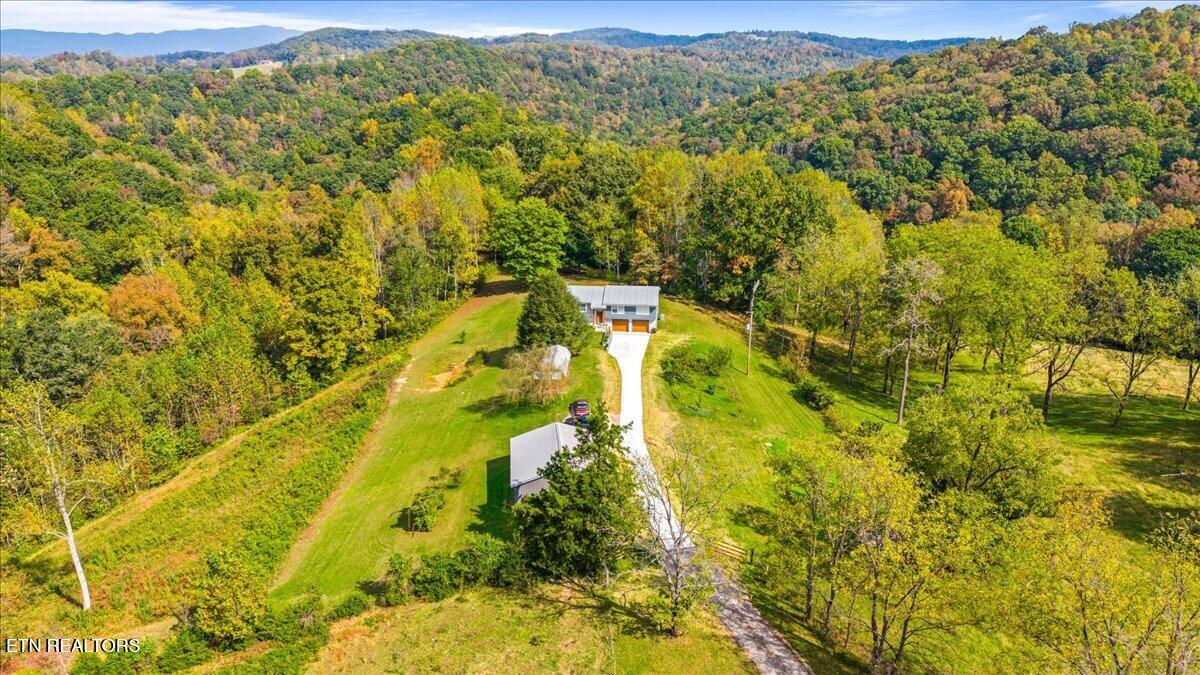 230 Mack Gamble Lane Jacksboro TN 37757