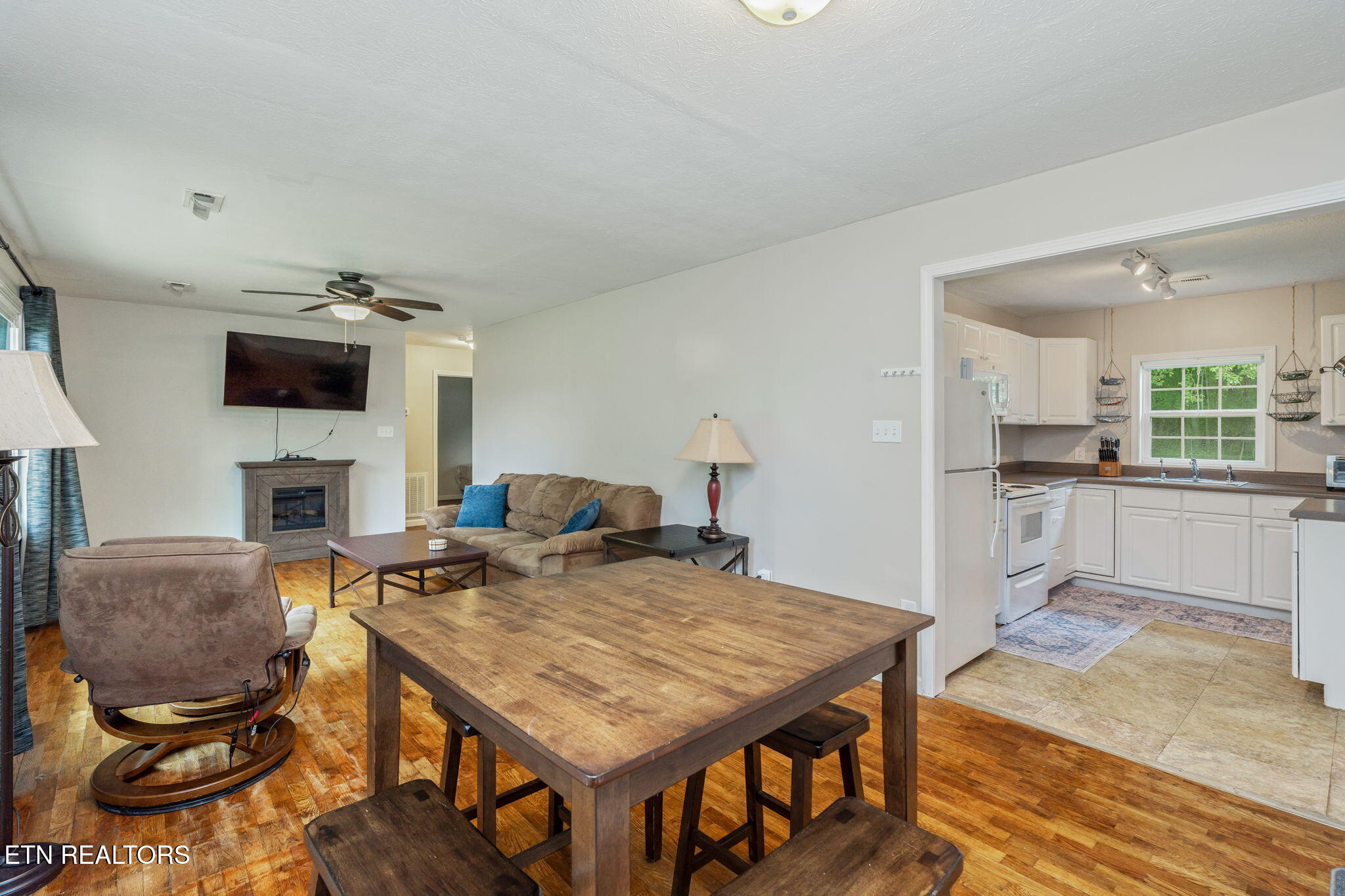 8300 Burchfield Drive Oak Ridge TN 37830