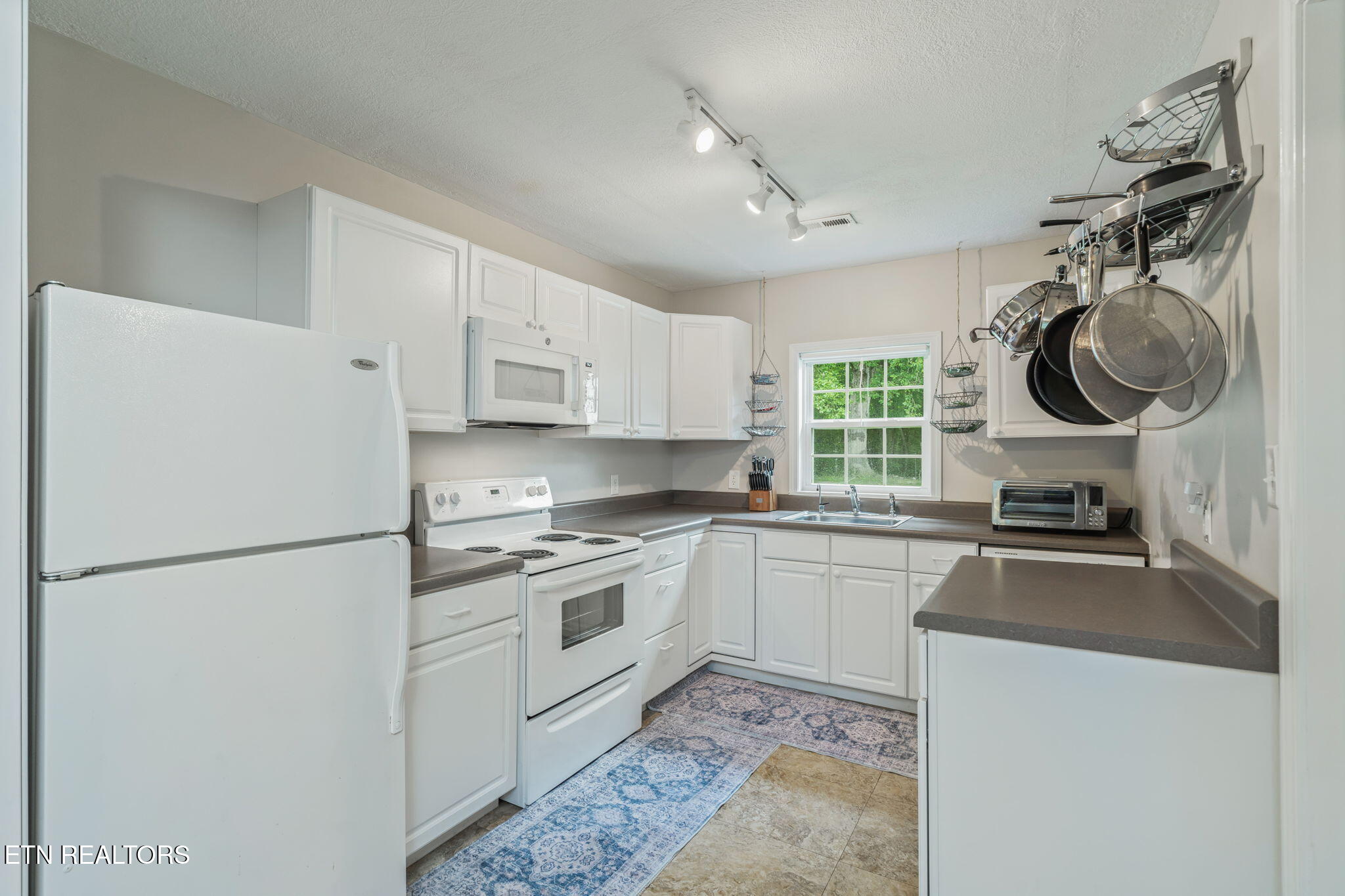 8300 Burchfield Drive Oak Ridge TN 37830