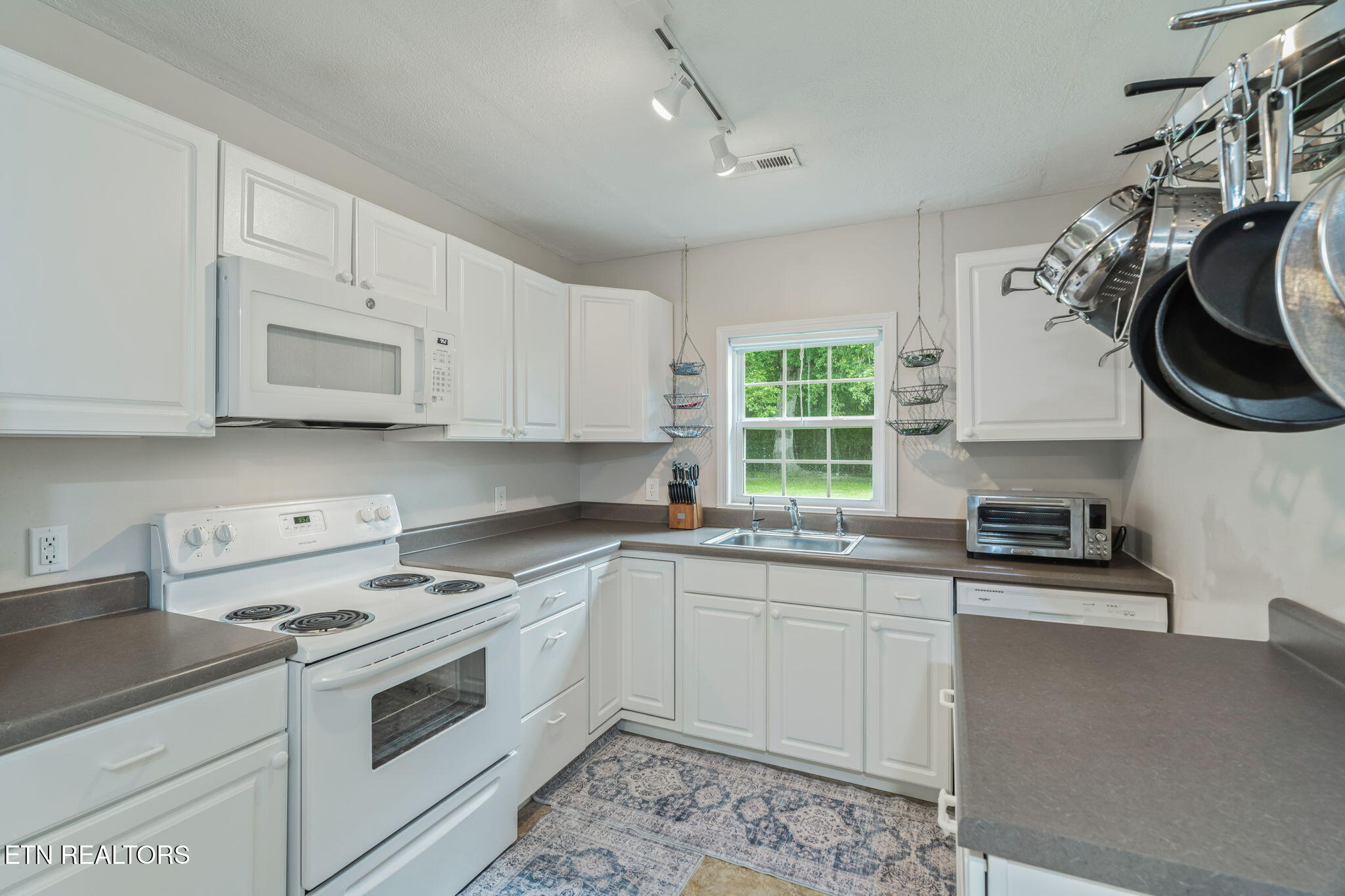 8300 Burchfield Drive Oak Ridge TN 37830