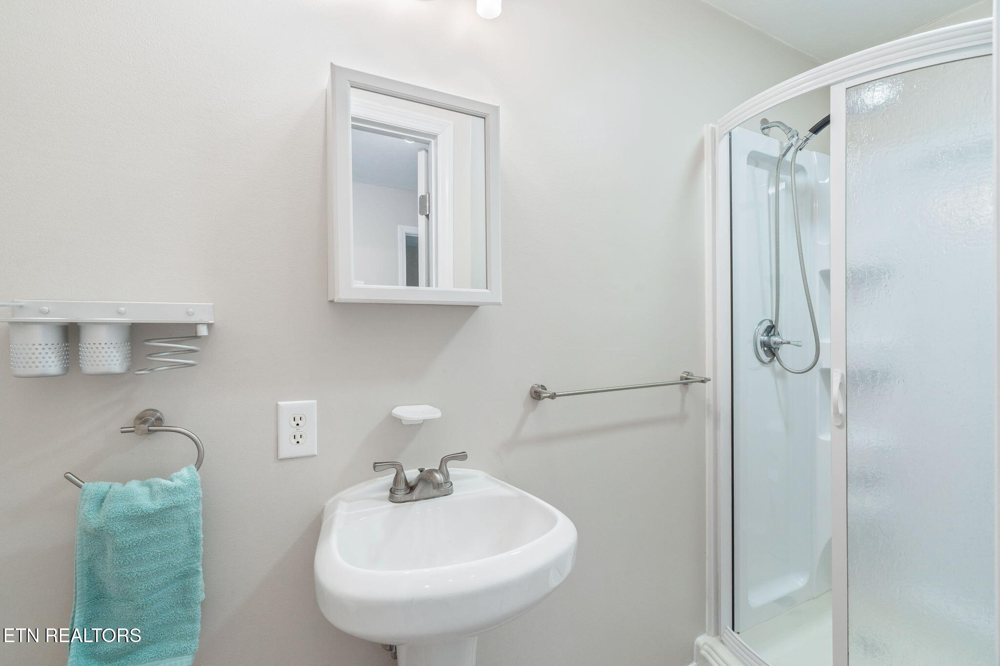 8300 Burchfield Drive Oak Ridge TN 37830