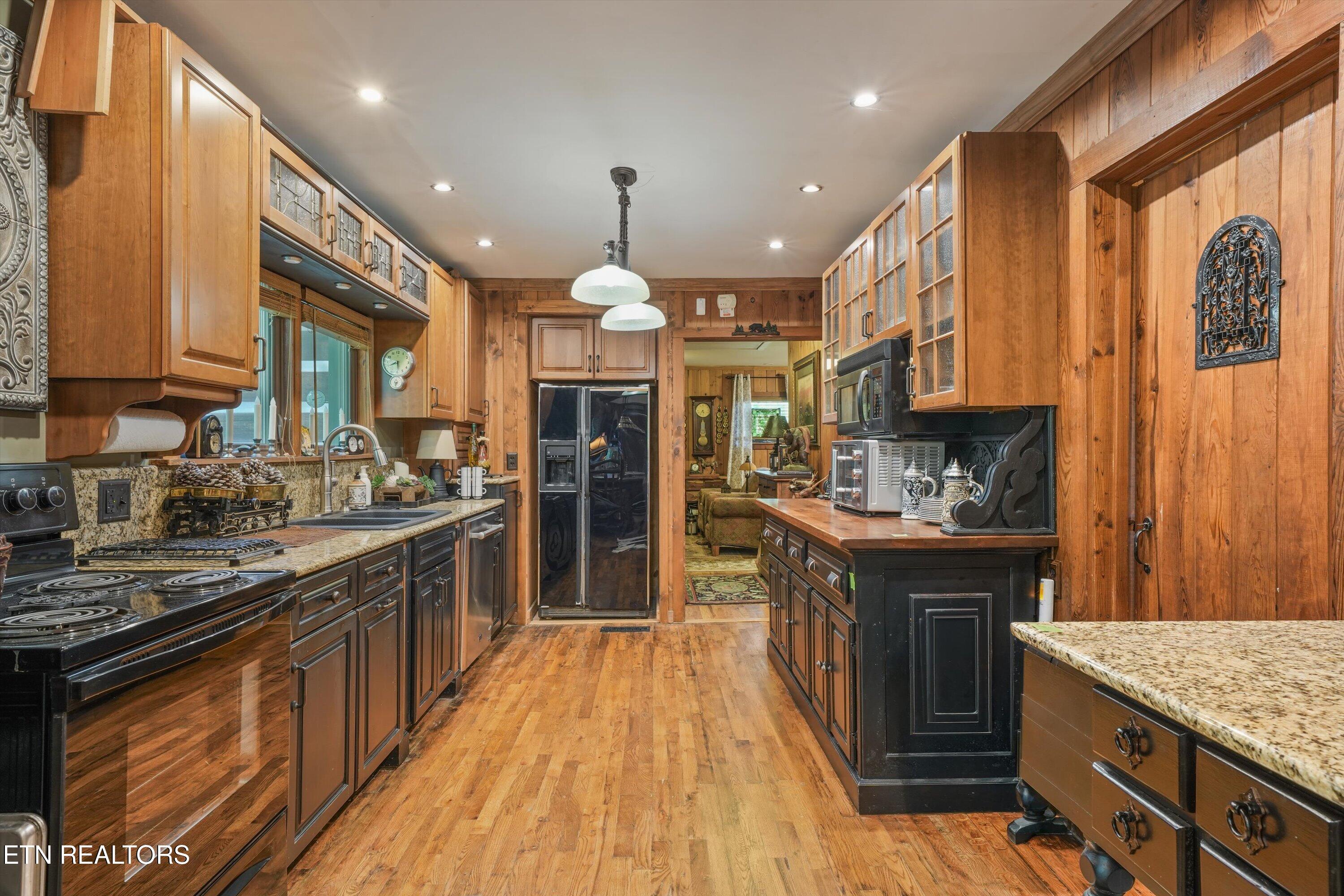 2825 Top Road Sevierville TN 37876