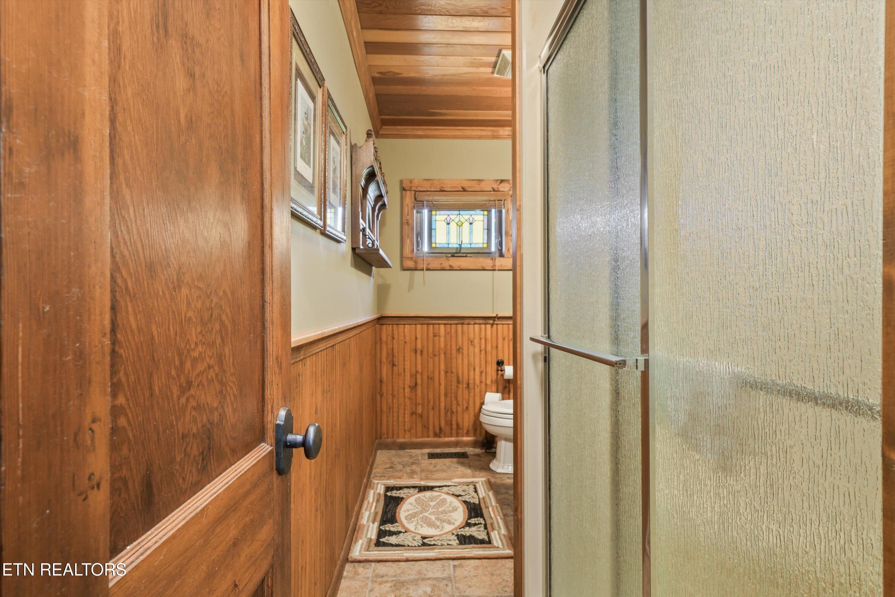 2825 Top Road Sevierville TN 37876