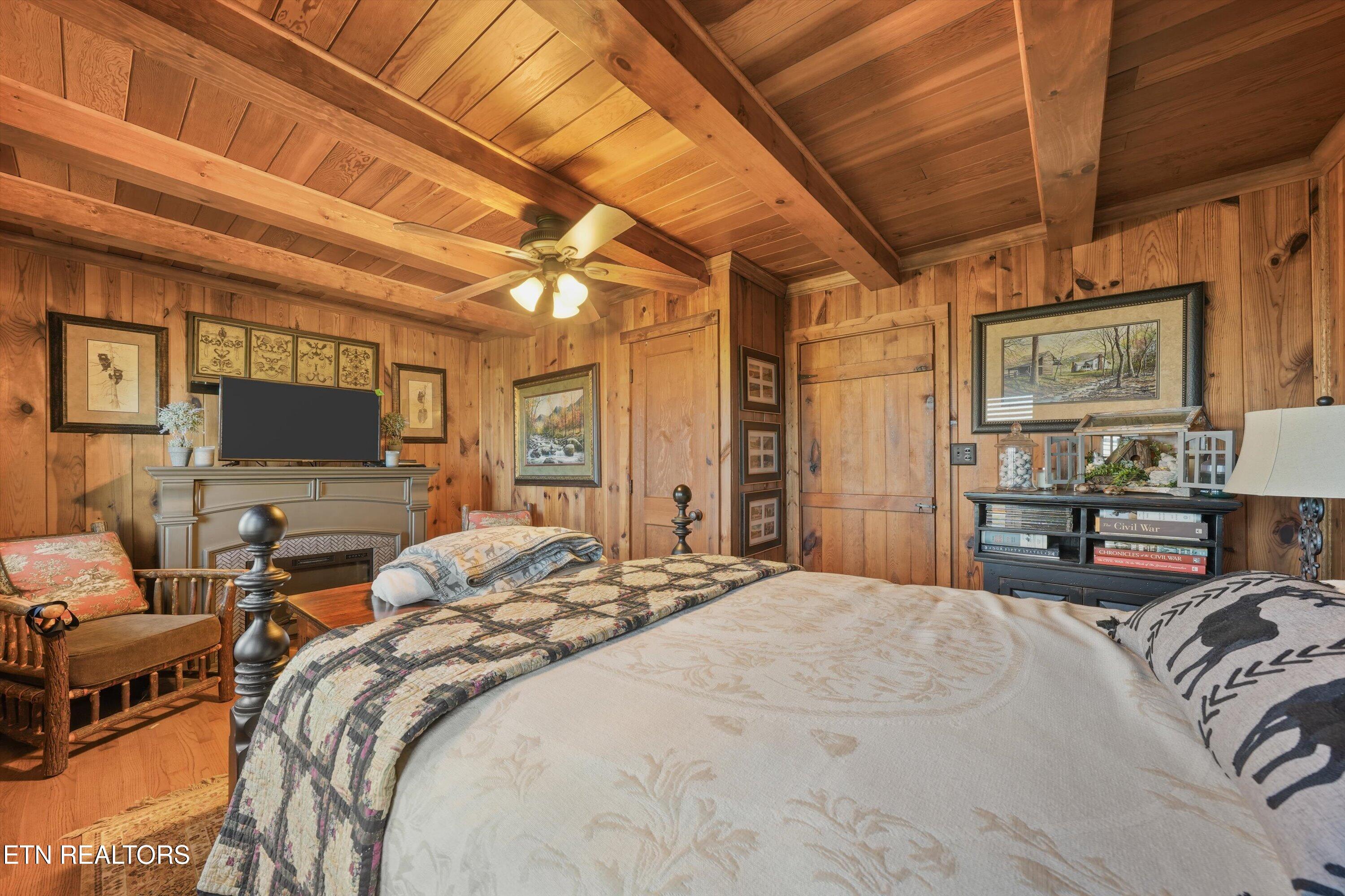 2825 Top Road Sevierville TN 37876