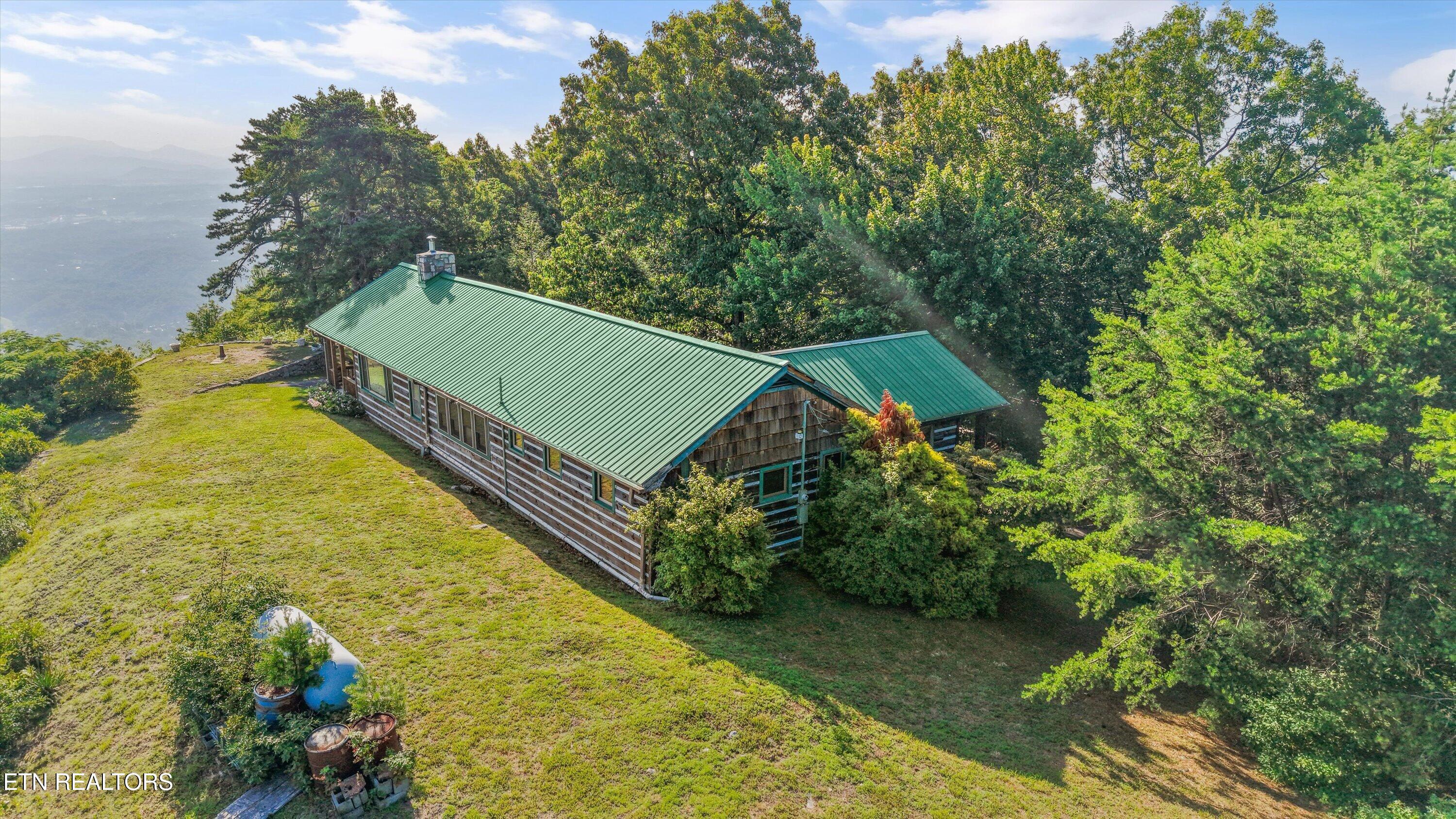 2825 Top Road Sevierville TN 37876
