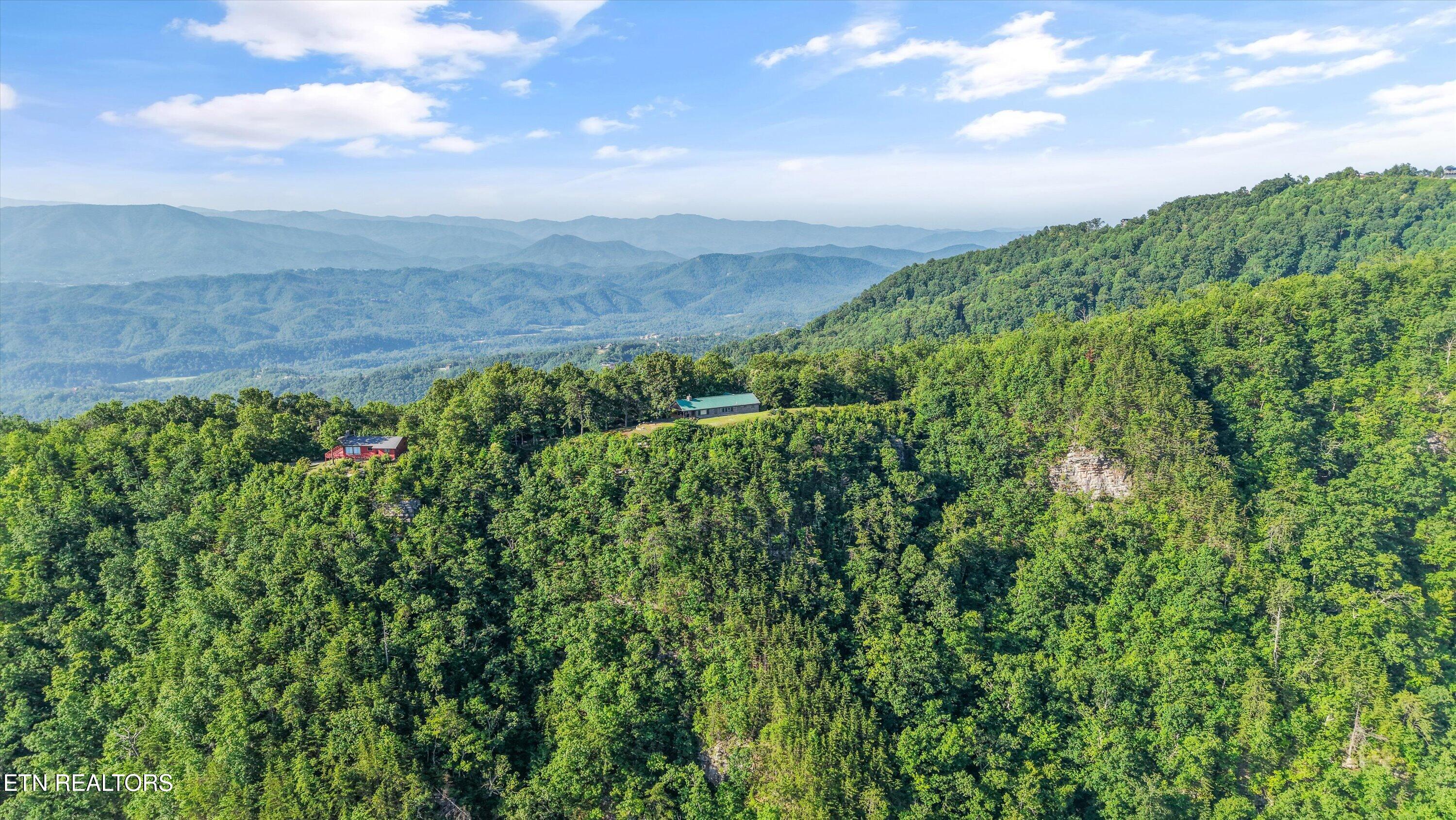 2825 Top Road Sevierville TN 37876