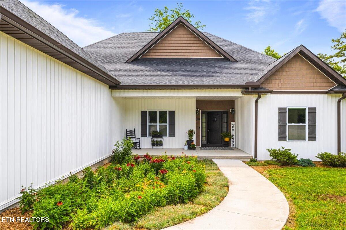 320 Wagon Lane Speedwell TN 37870