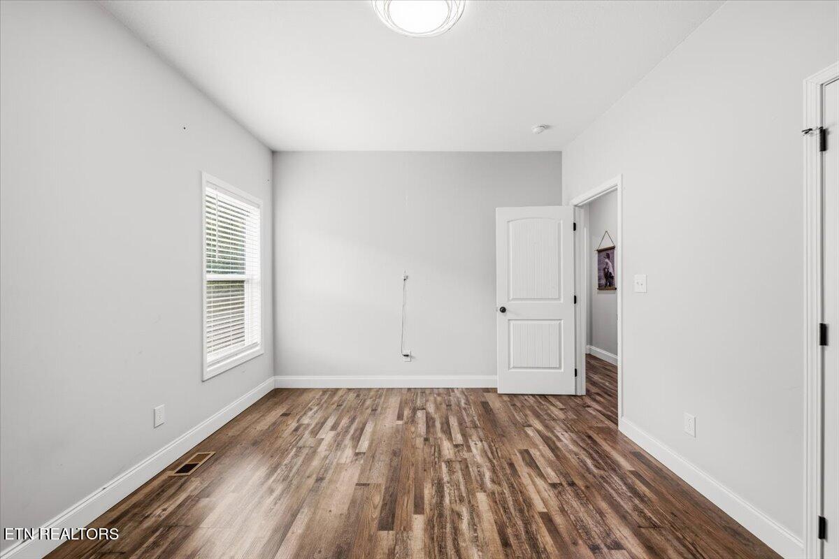 320 Wagon Lane Speedwell TN 37870