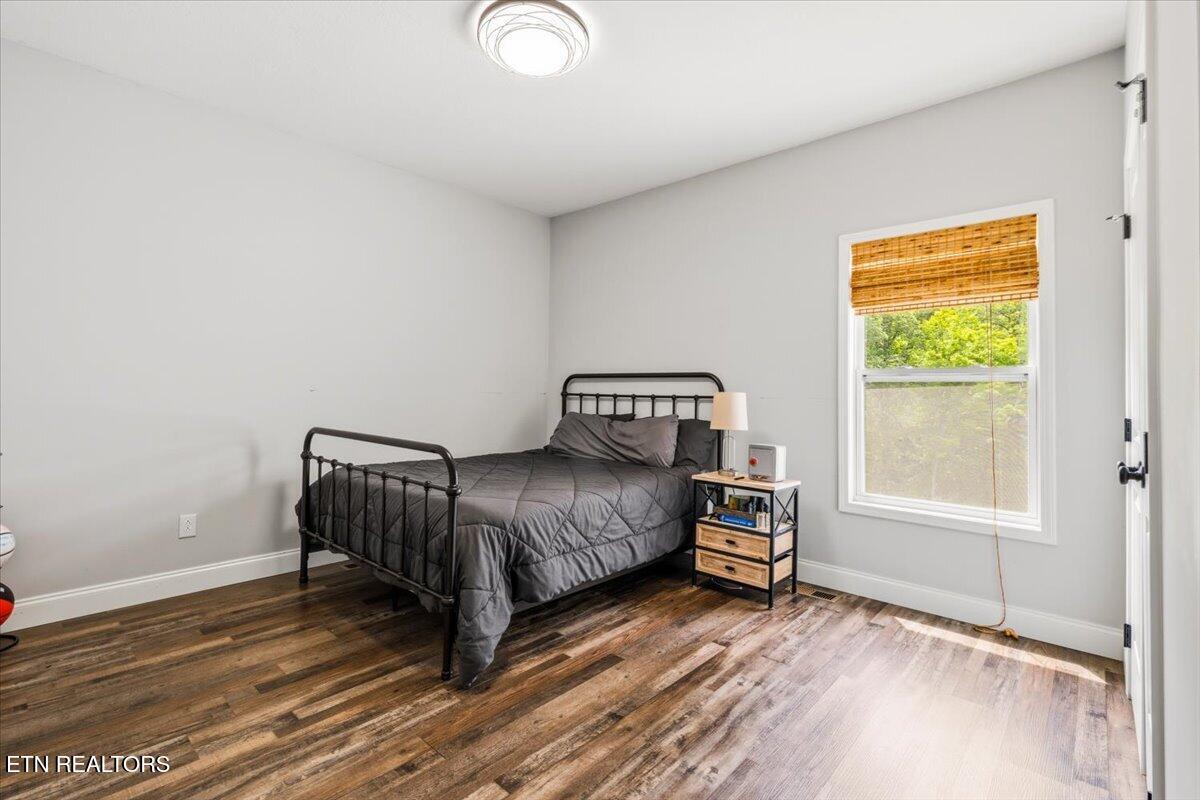 320 Wagon Lane Speedwell TN 37870